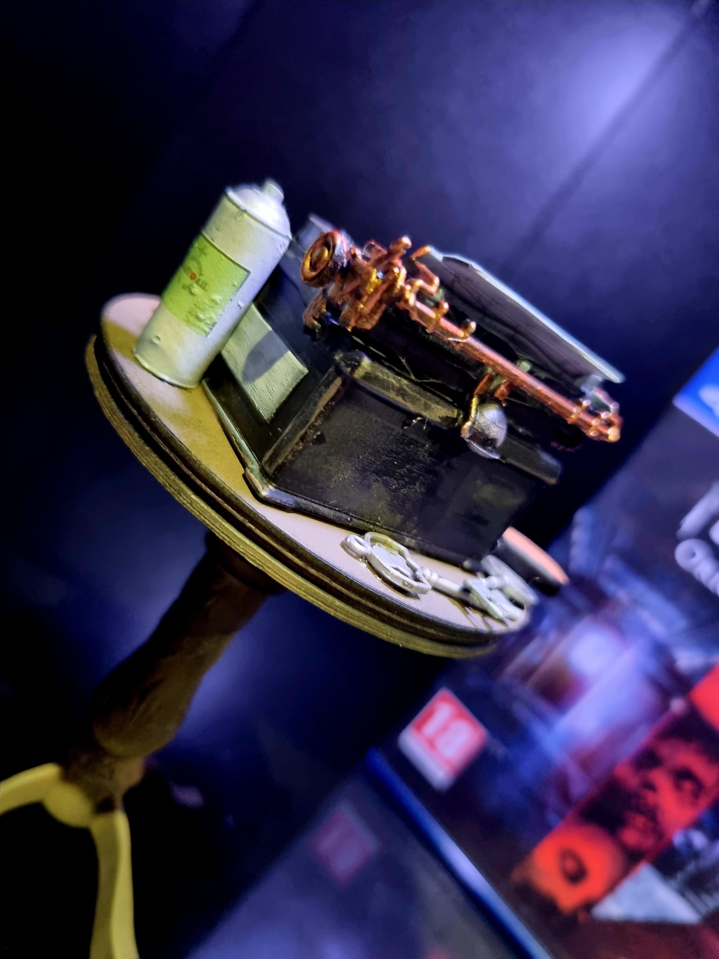 Resident Evil 1/6 Typewriter, Table & Keys