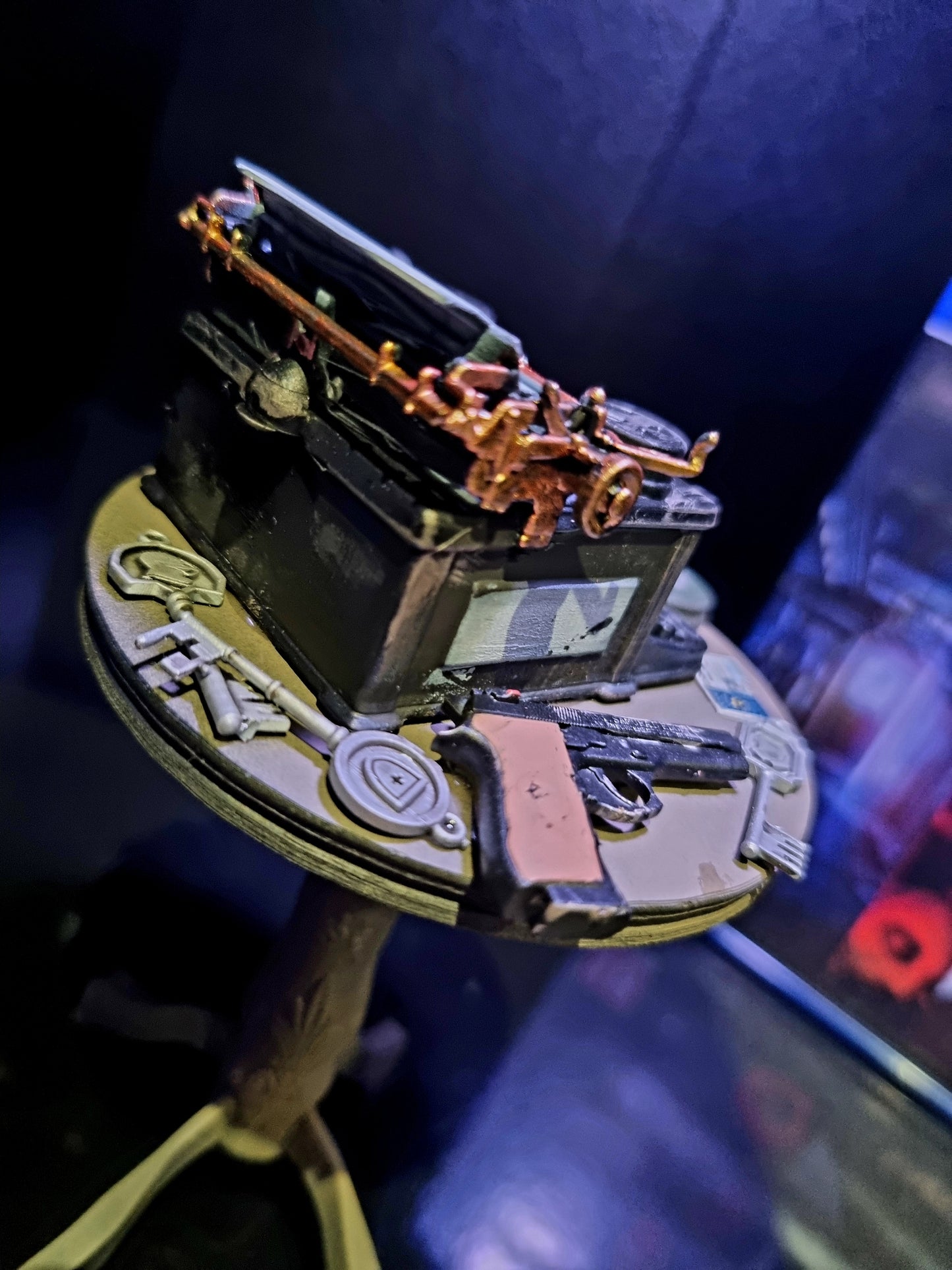 Resident Evil 1/6 Typewriter, Table & Keys