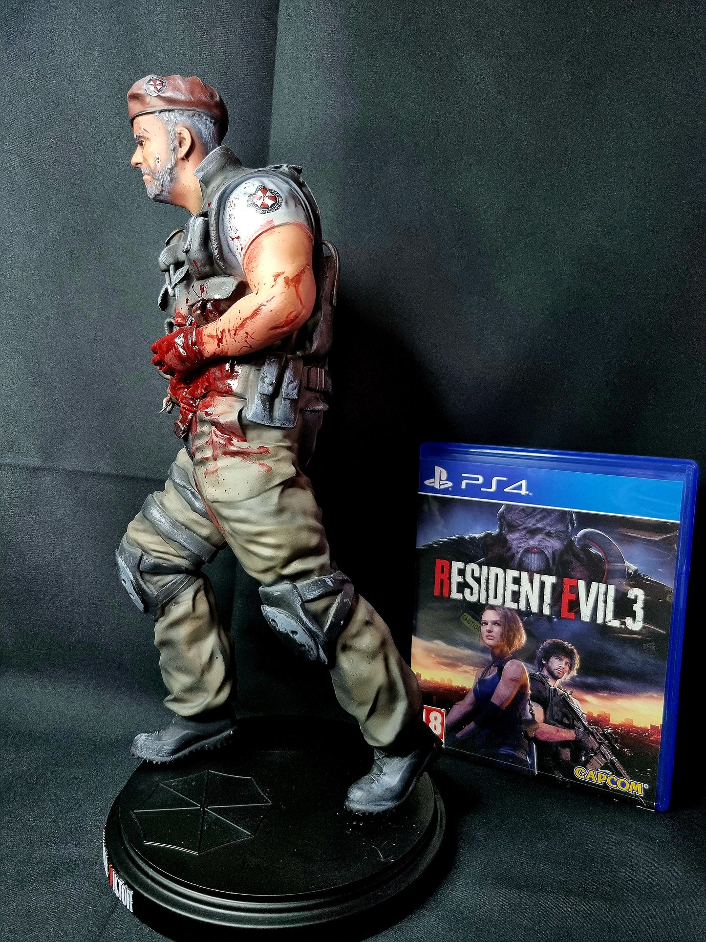 Mikhail Viktor Resident Evil 3 1/6 figure w/ base