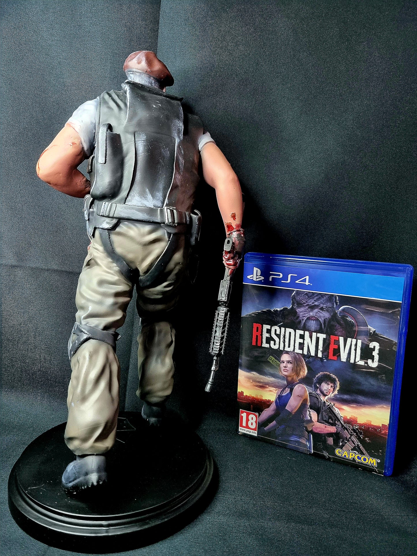 Mikhail Viktor Resident Evil 3 1/6 figure w/ base