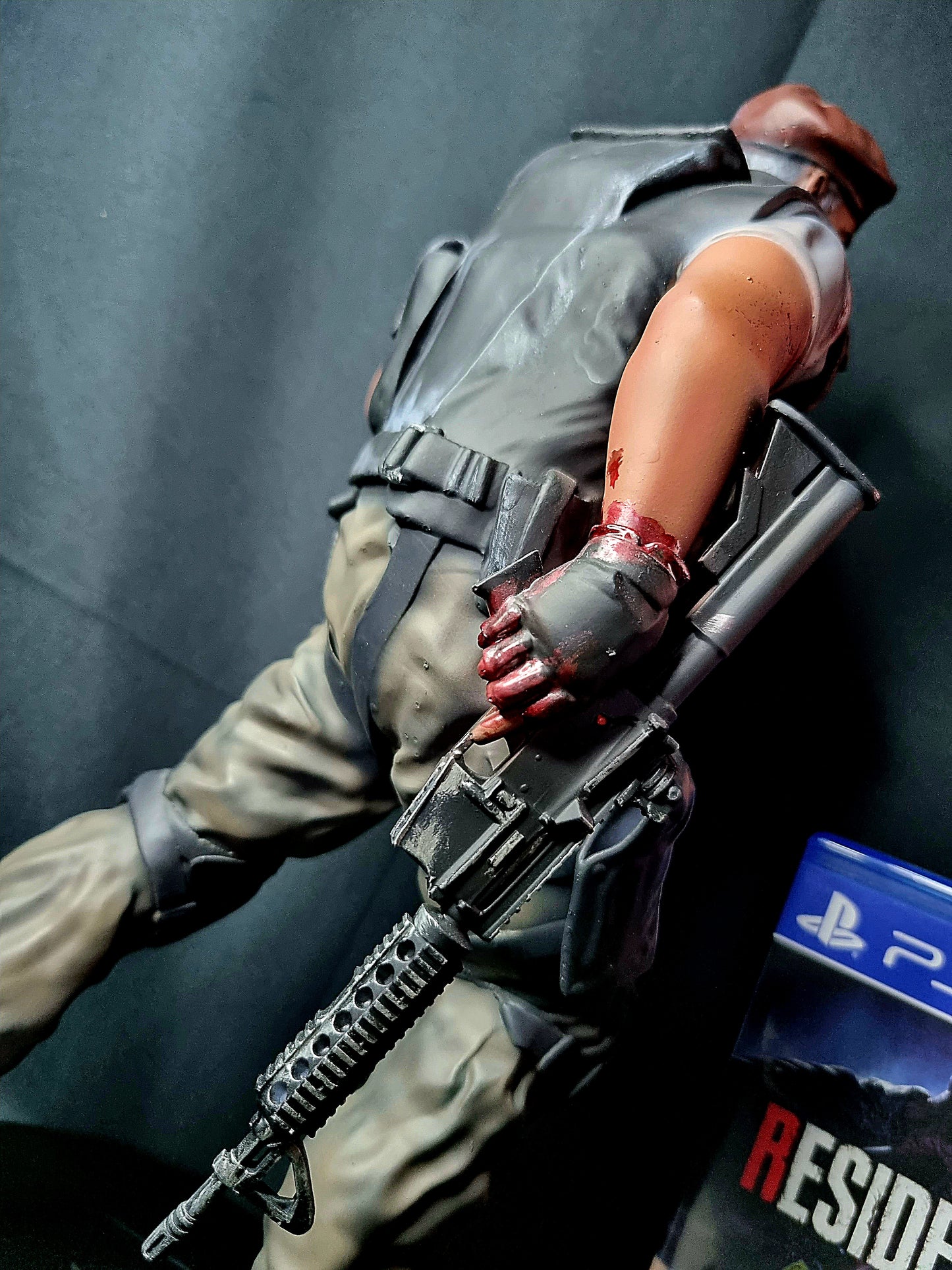Mikhail Viktor Resident Evil 3 1/6 figure w/ base