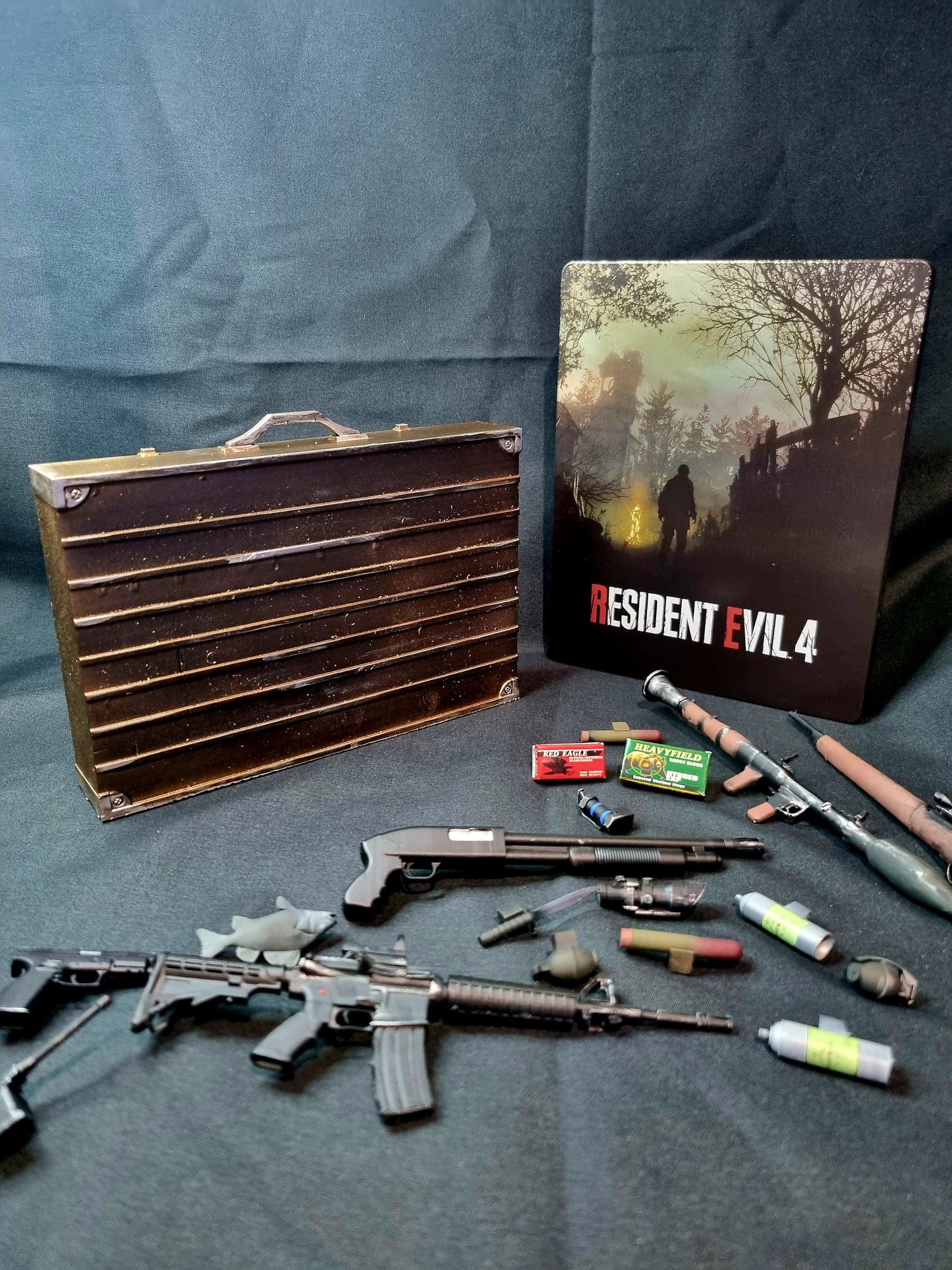 Resident Evil 4 Attaché Case and Accessories