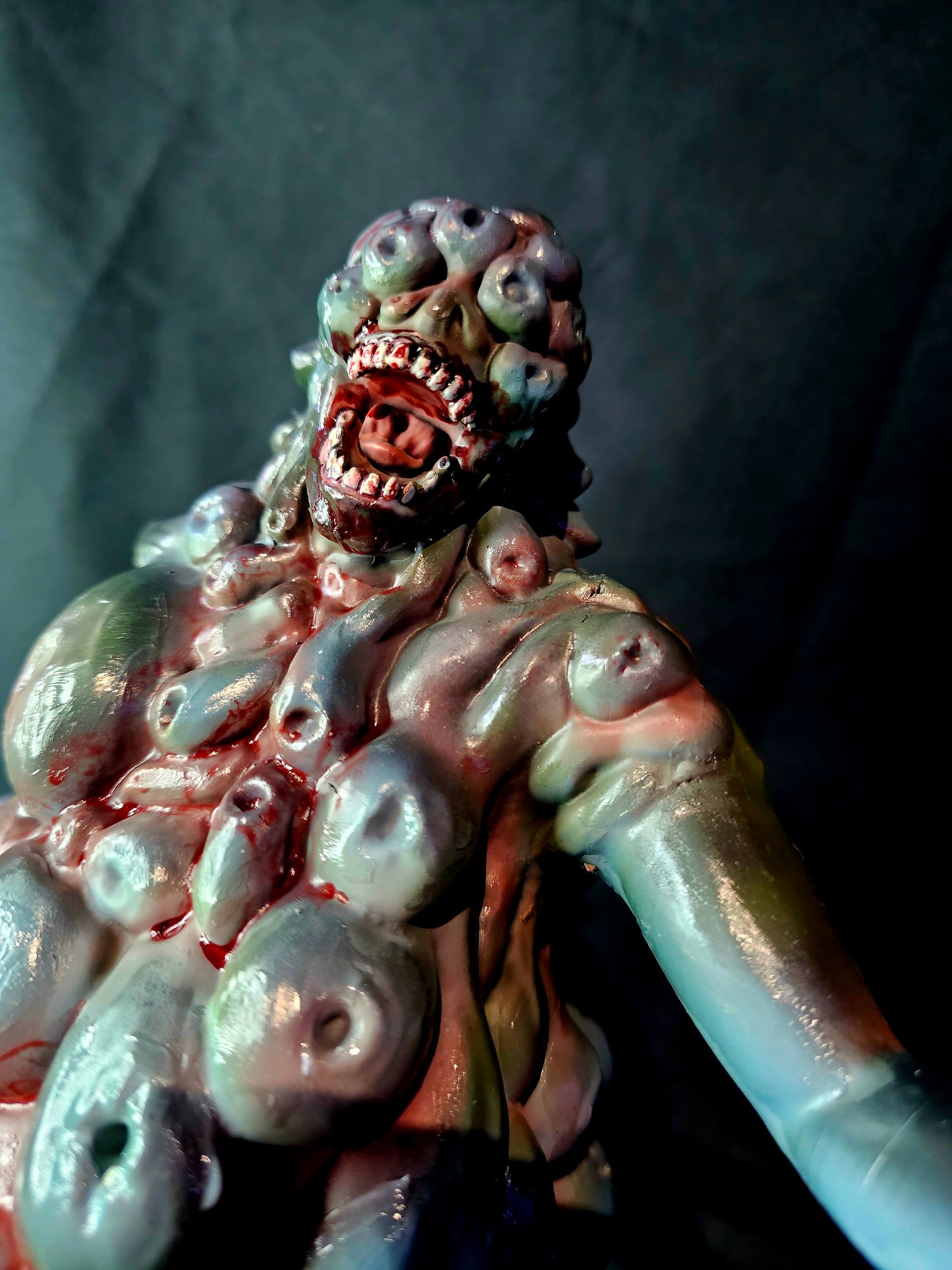 Resident Evil 6 1/6 Lepotitsa HUGE 15" Tall