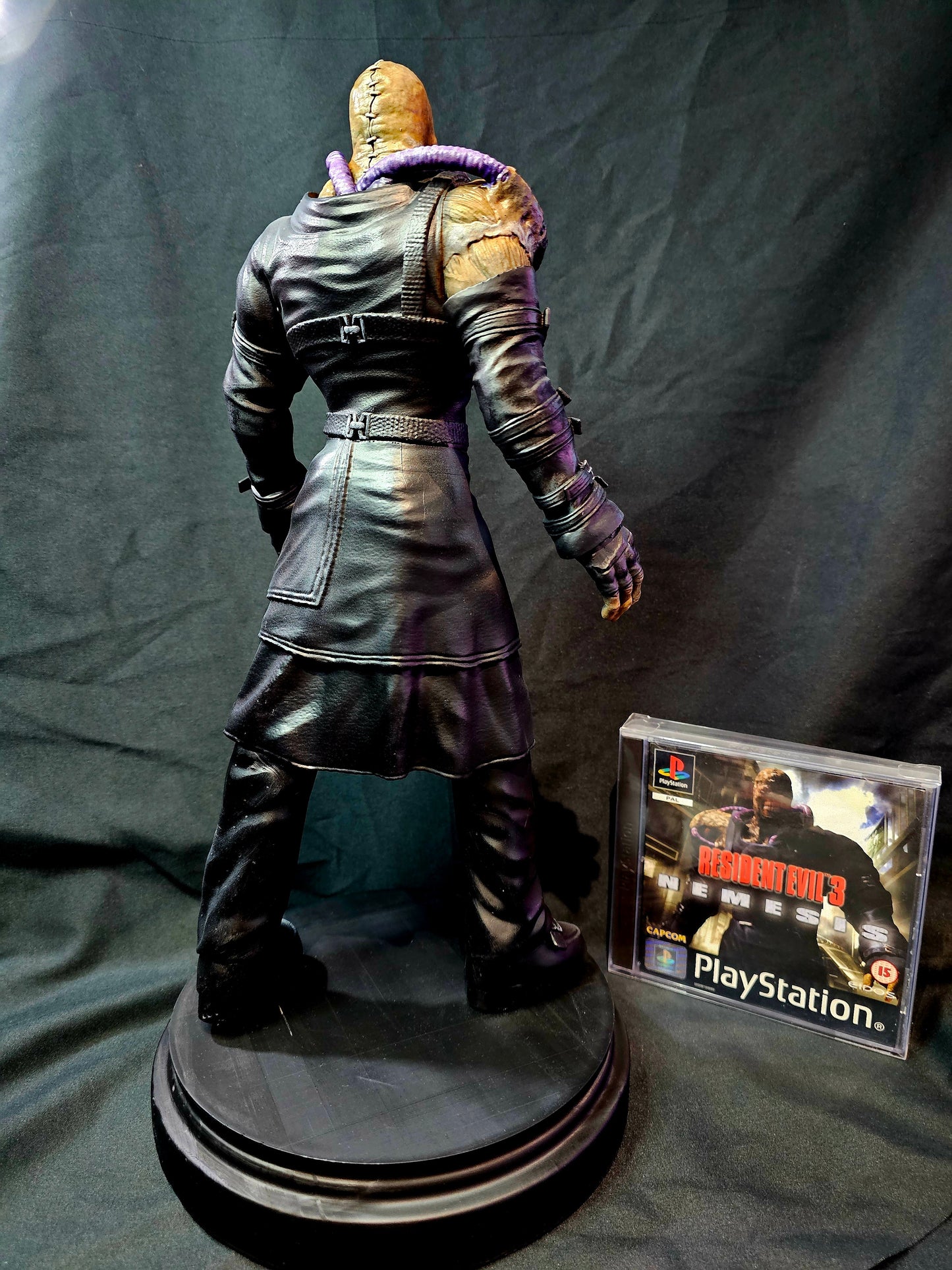 HUGE Retro Resident Evil 3 Nemesis 1/6
