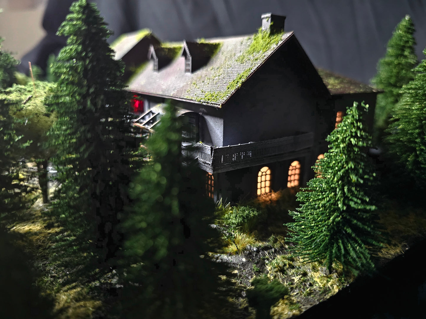 Resident Evil Spencer Mansion with lights limited numbers Worldwide