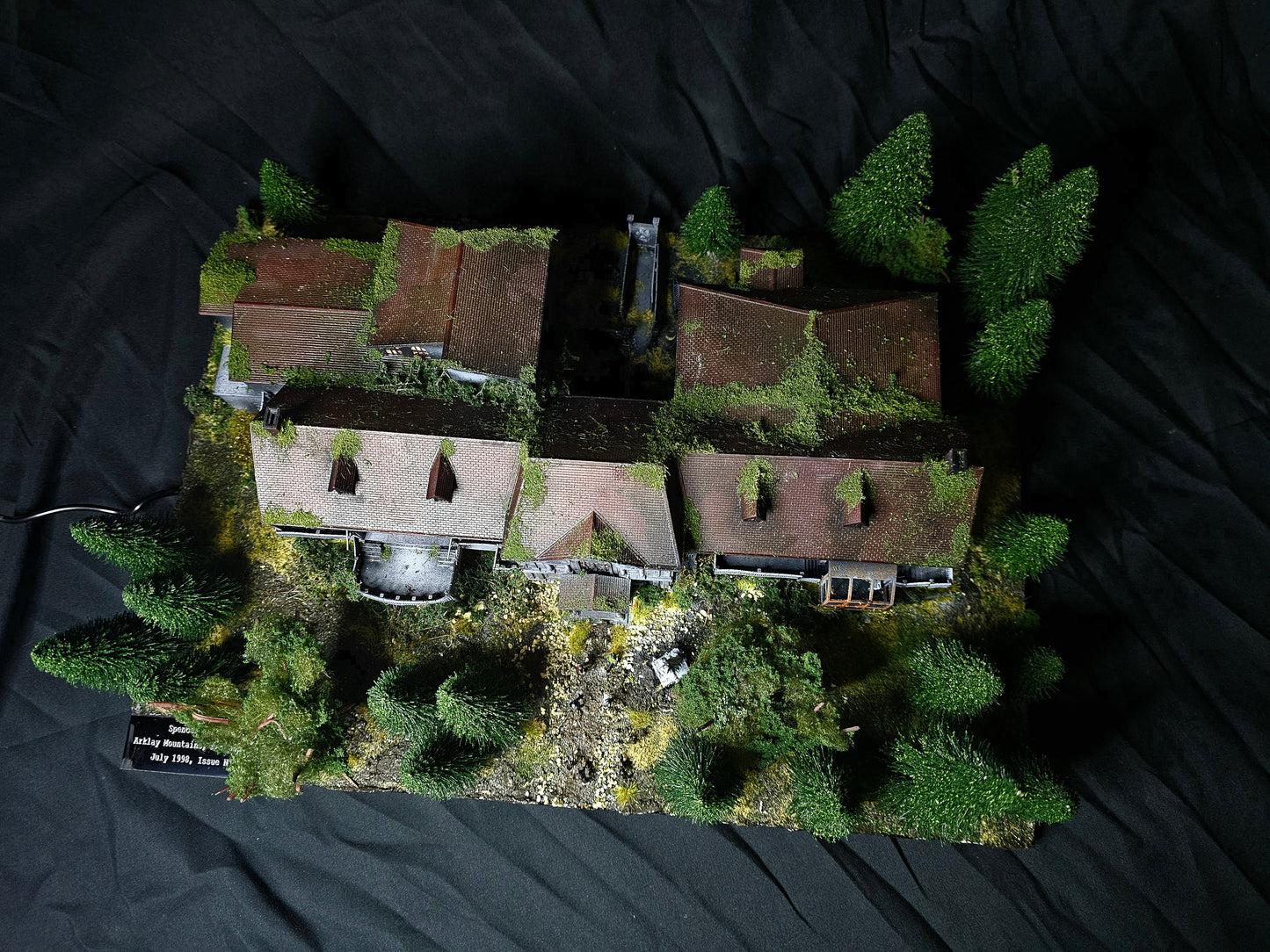 Resident Evil Spencer Mansion with lights limited numbers Worldwide