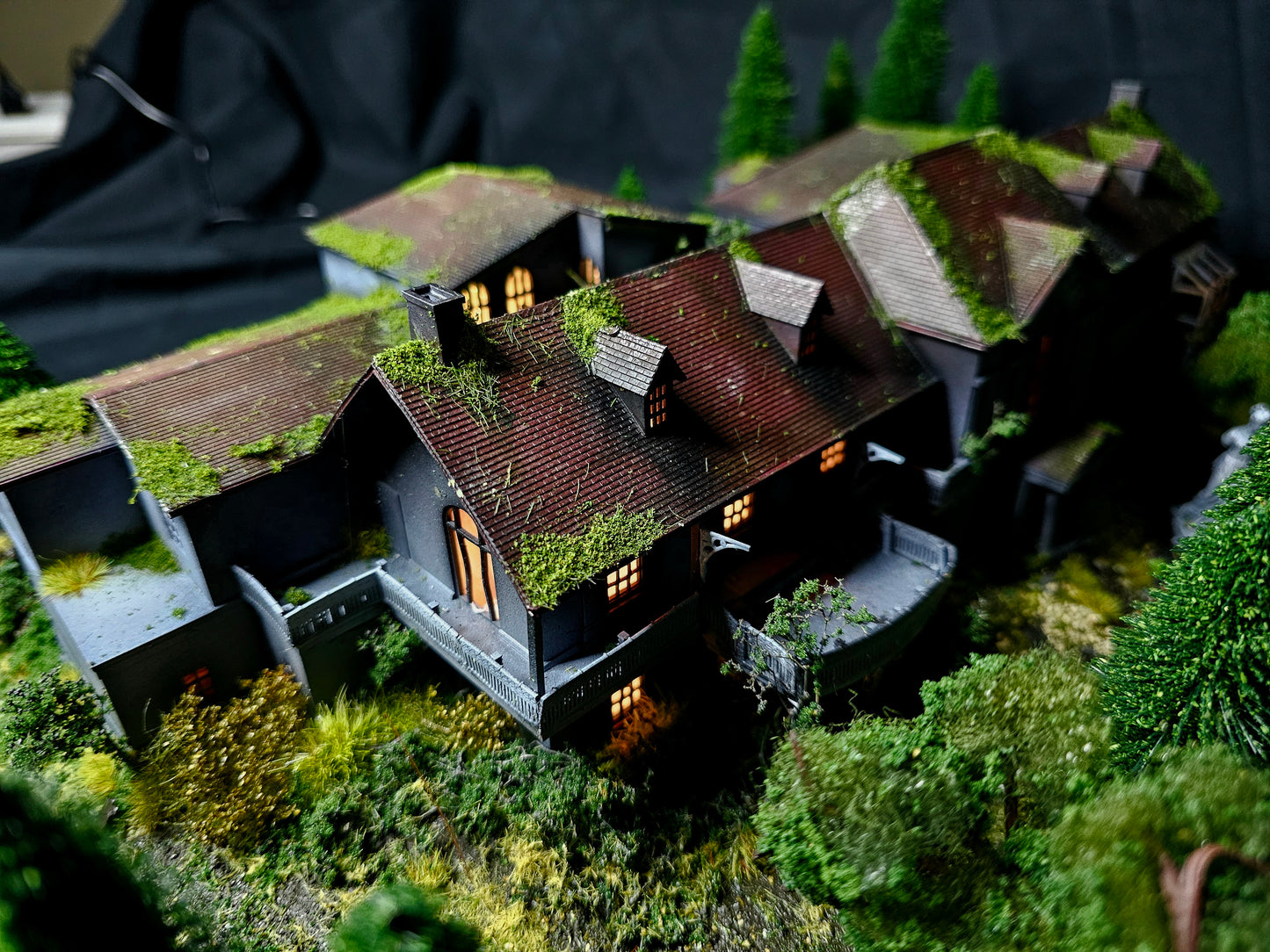 Resident Evil Spencer Mansion with lights limited numbers Worldwide