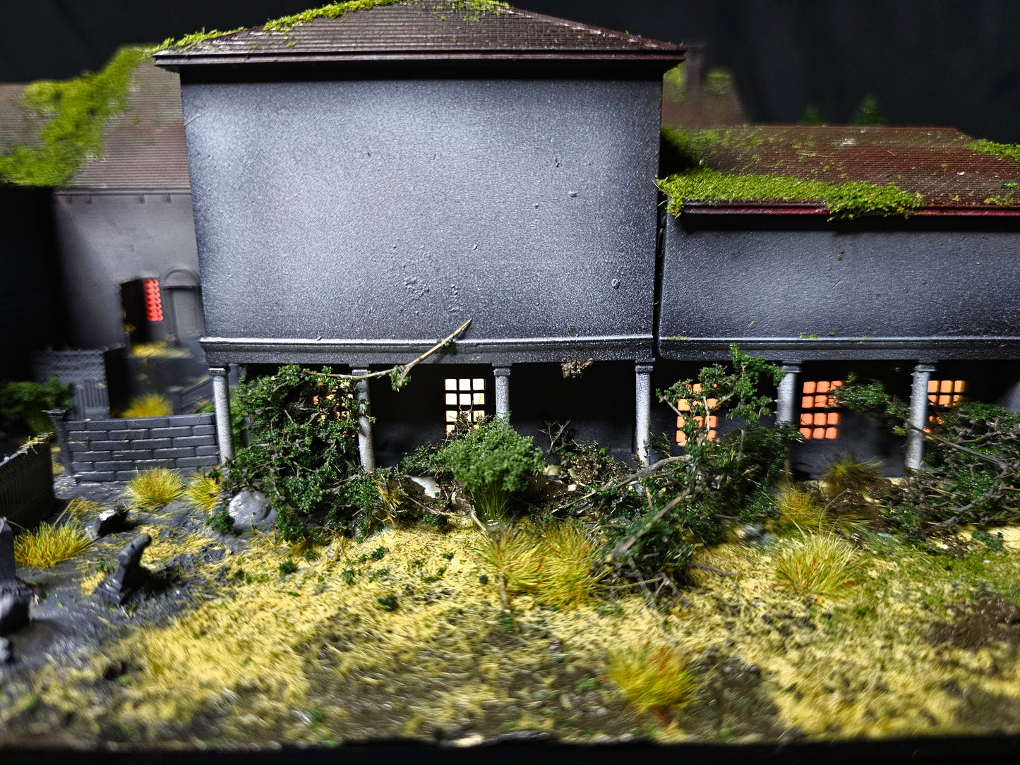 Resident Evil Spencer Mansion with lights limited numbers Worldwide