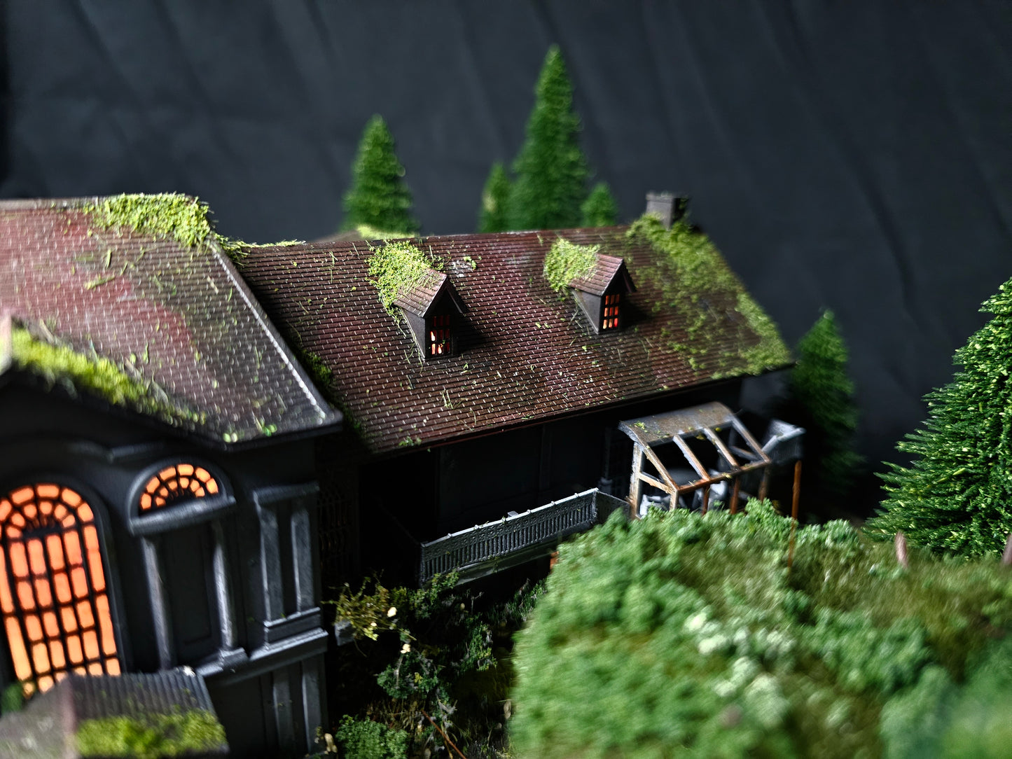Resident Evil Spencer Mansion with lights limited numbers Worldwide