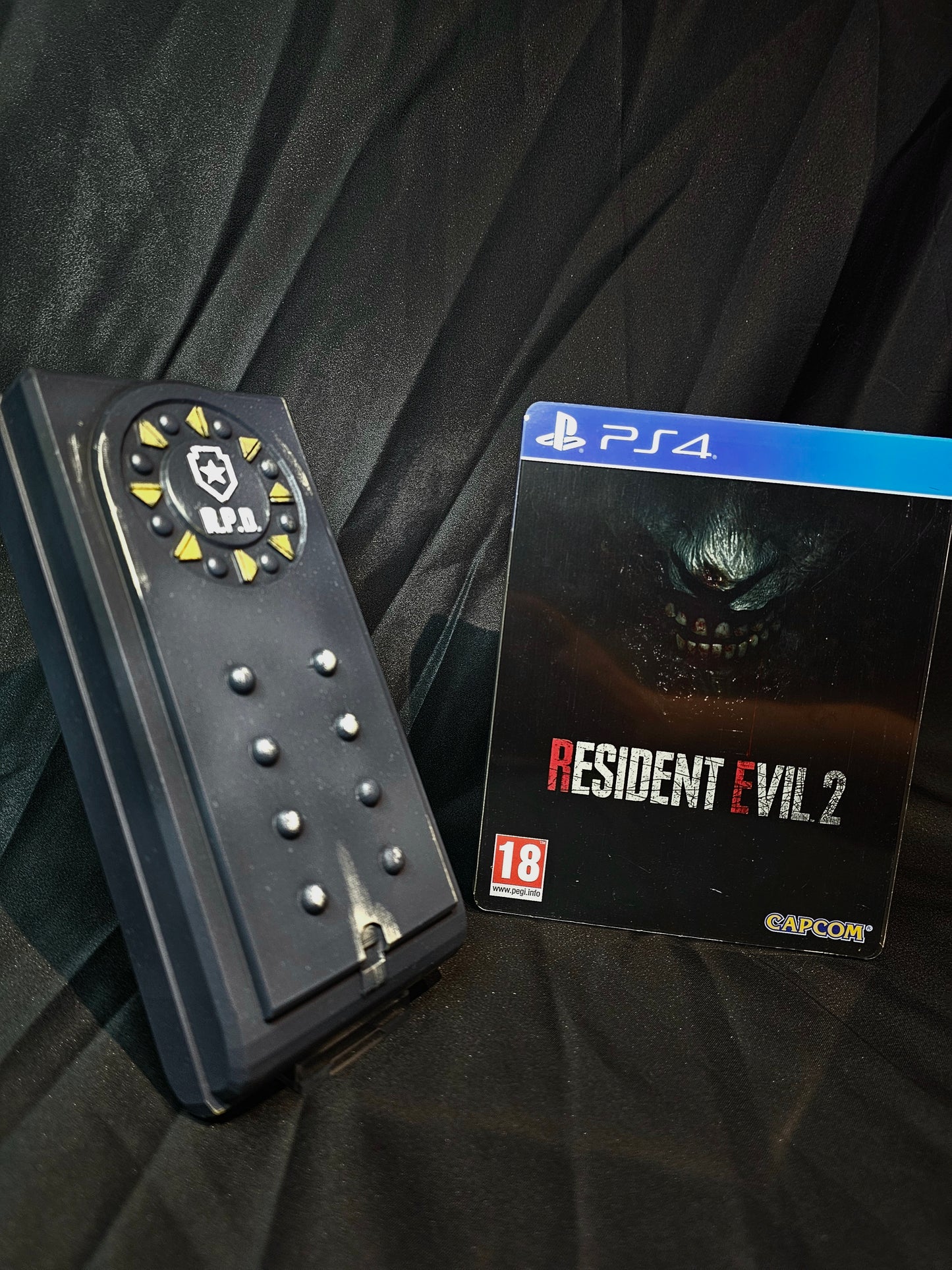 Resident Evil 2 Portable Safe 1:1 prop