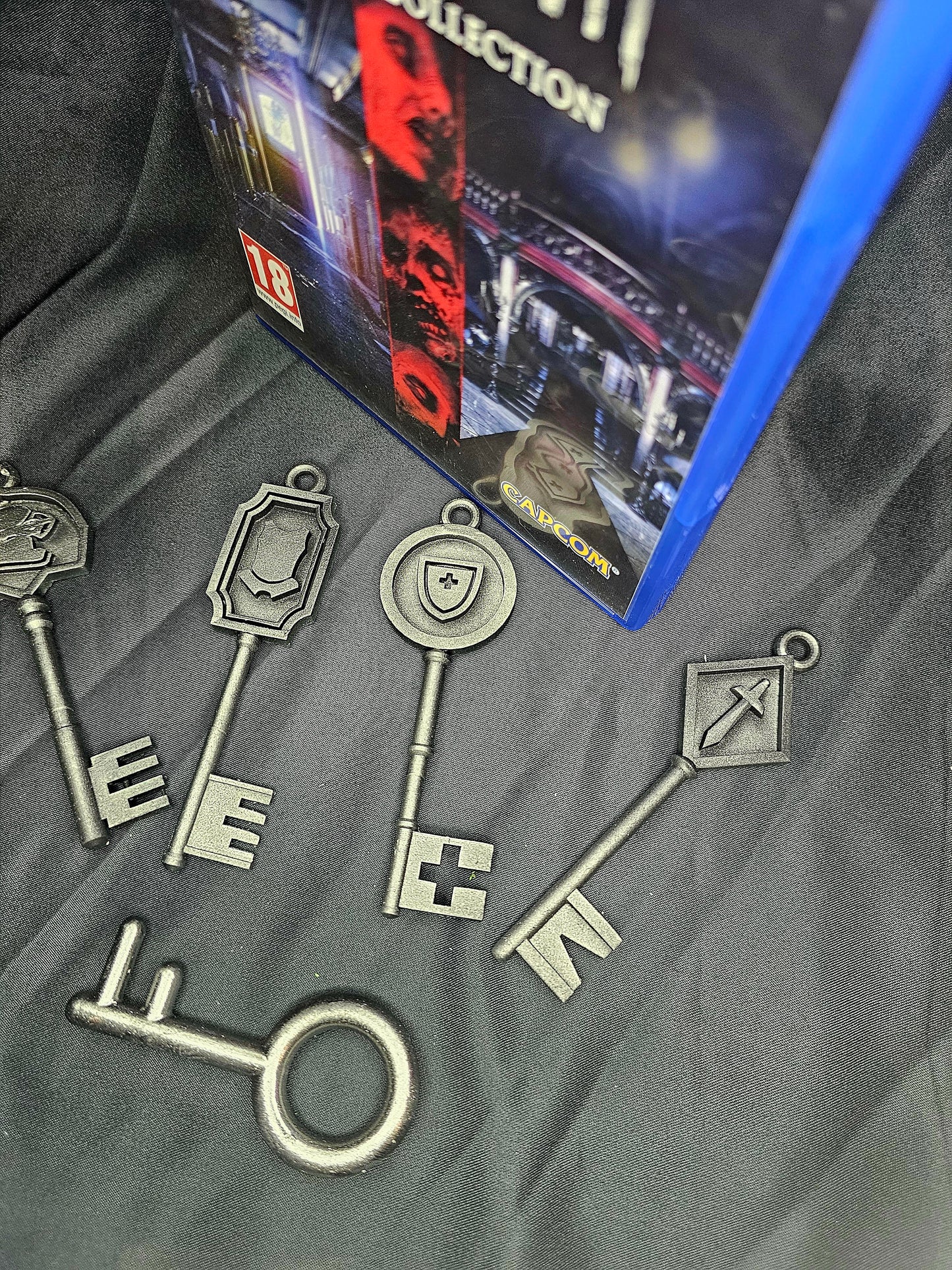 Resident Evil Mansion Keys (2002) (set of 5) 1:1 Prop Replica