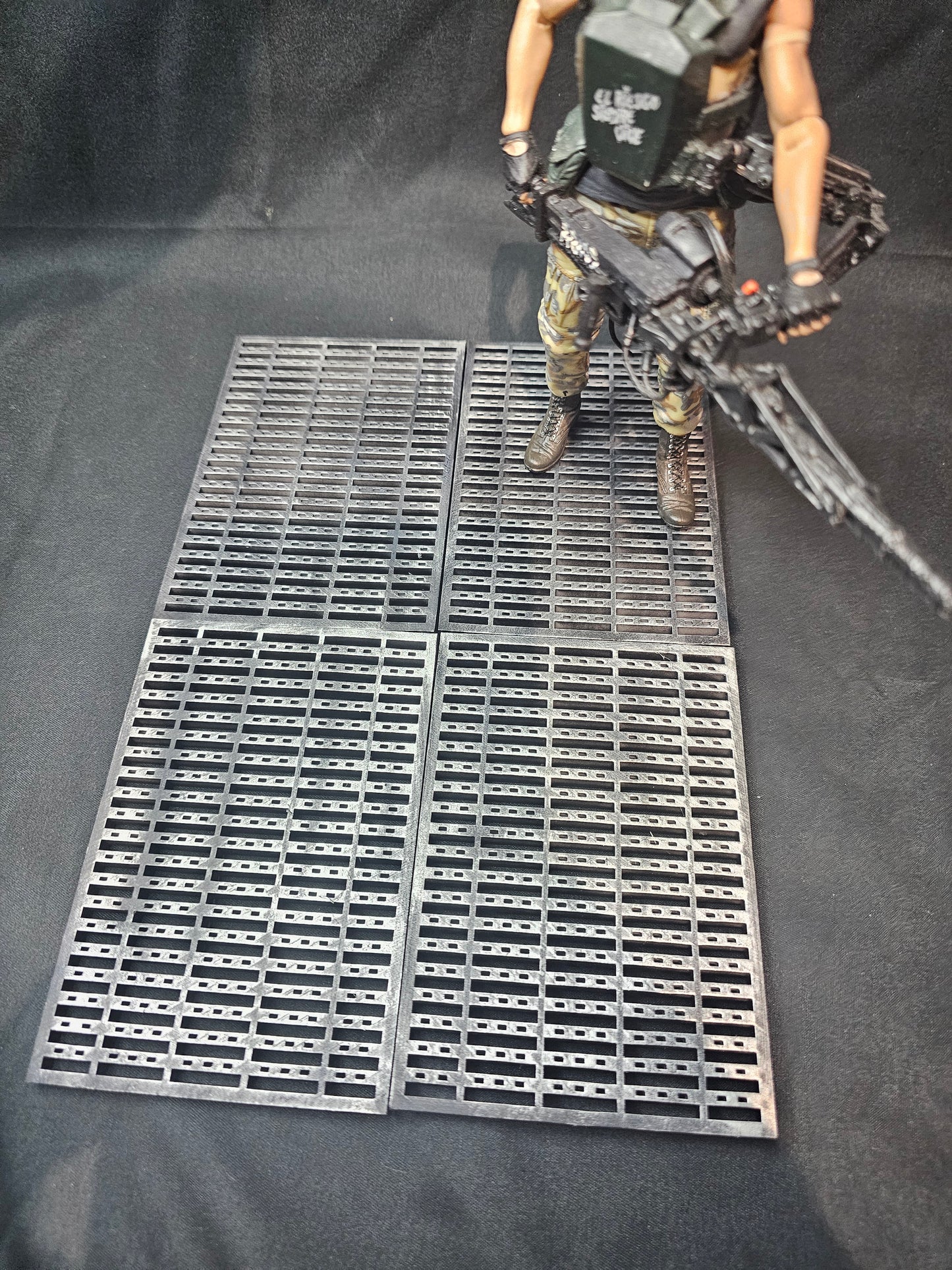 Aliens NECA 1:10 LV426 Floor tiles x4 (unpainted)