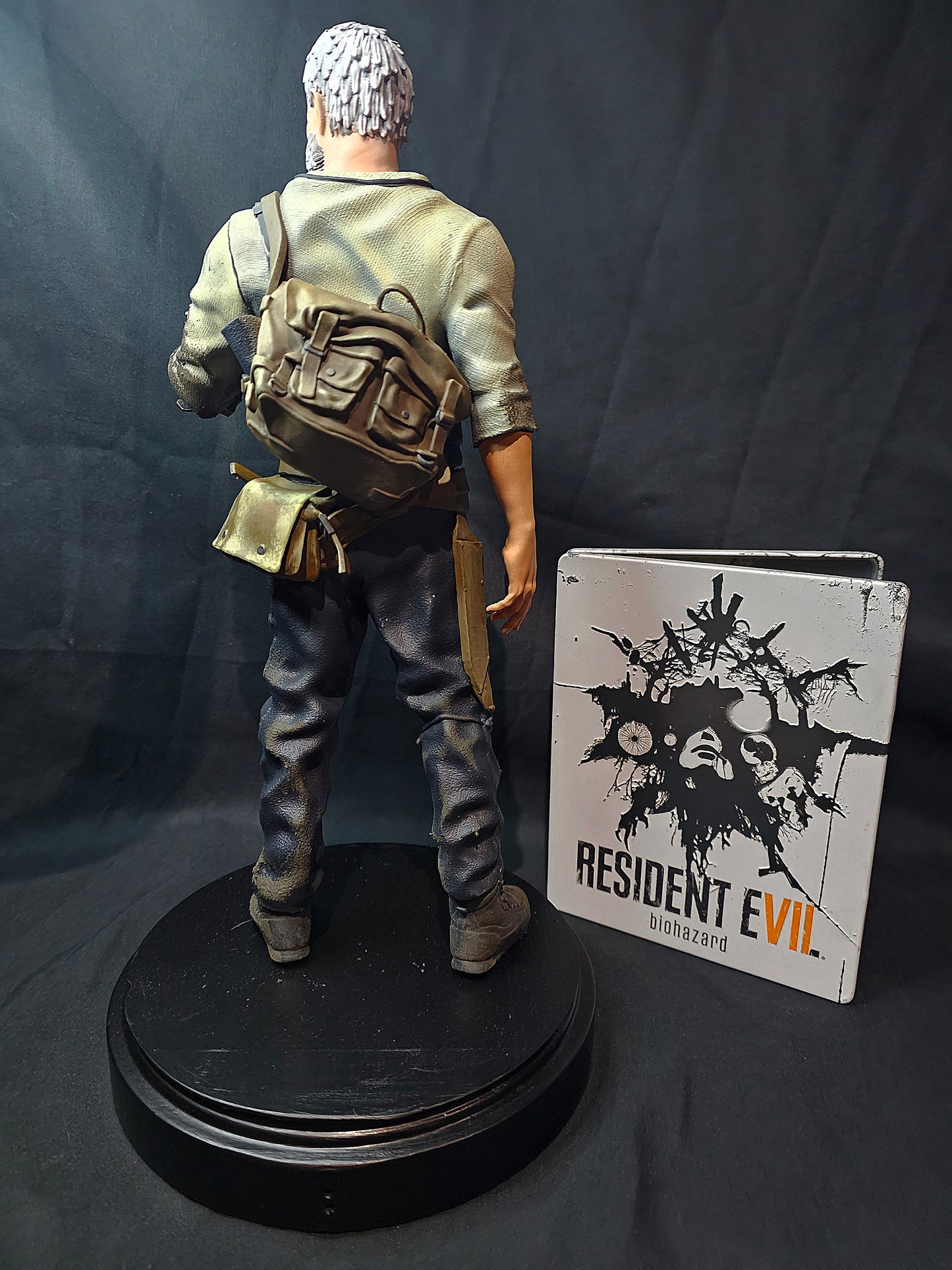 Resident Evil 7 Joe Baker 1/6 Statue