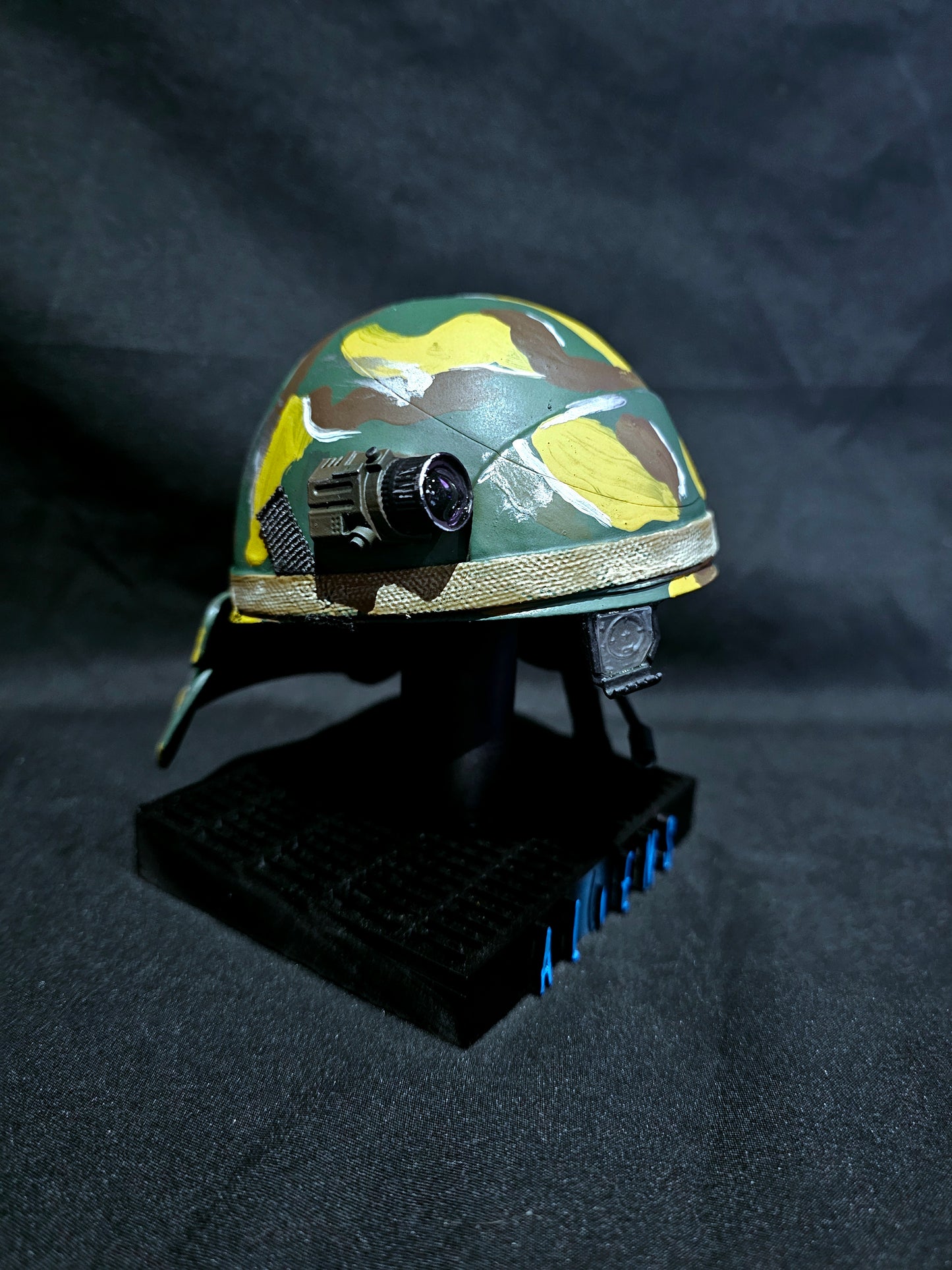 Aliens Cpl Hicks 1/2 Scale helmet miniature