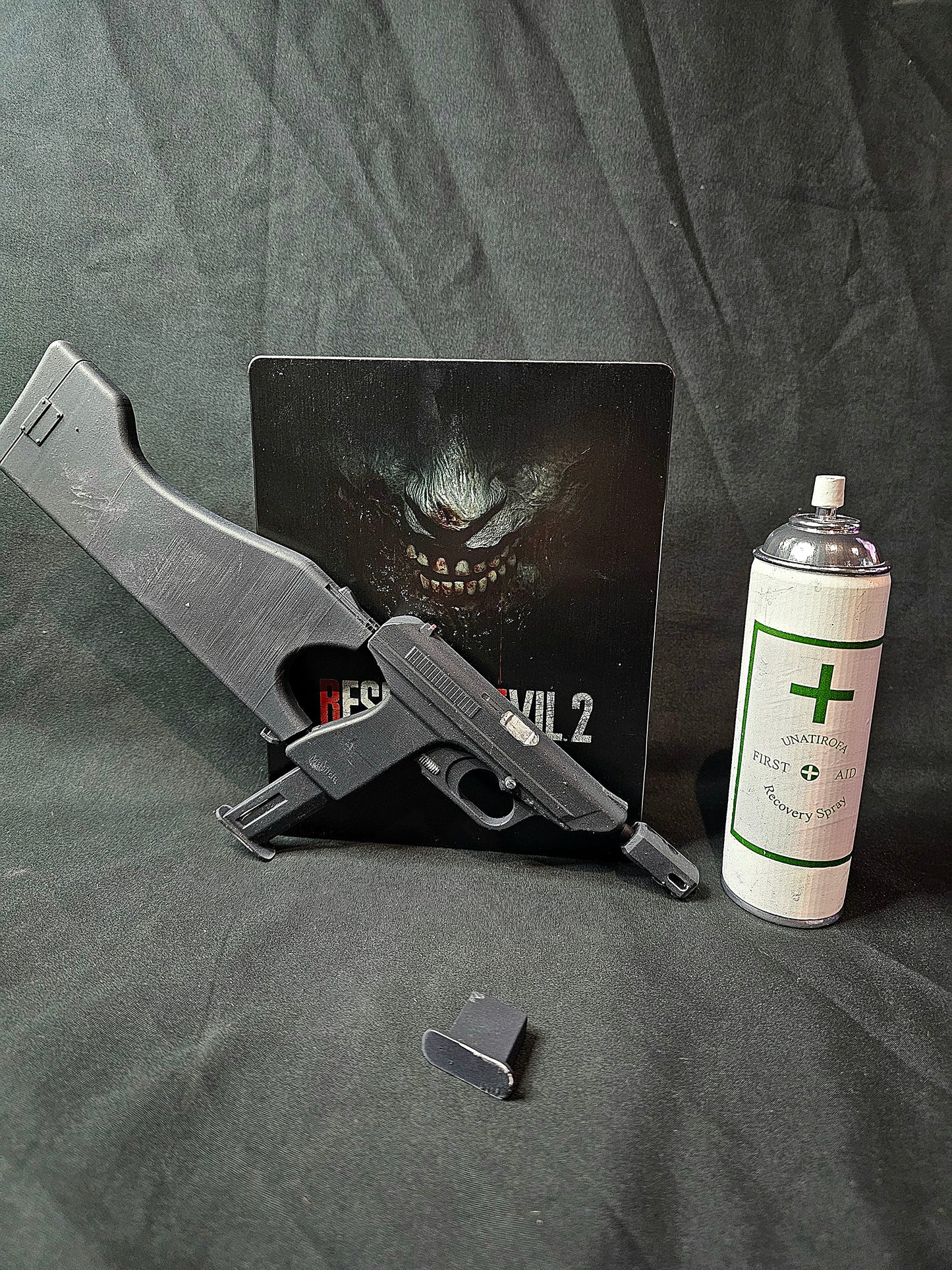 Resident Evil 2 First Aid Spray and Matilda 1:2 scale prop