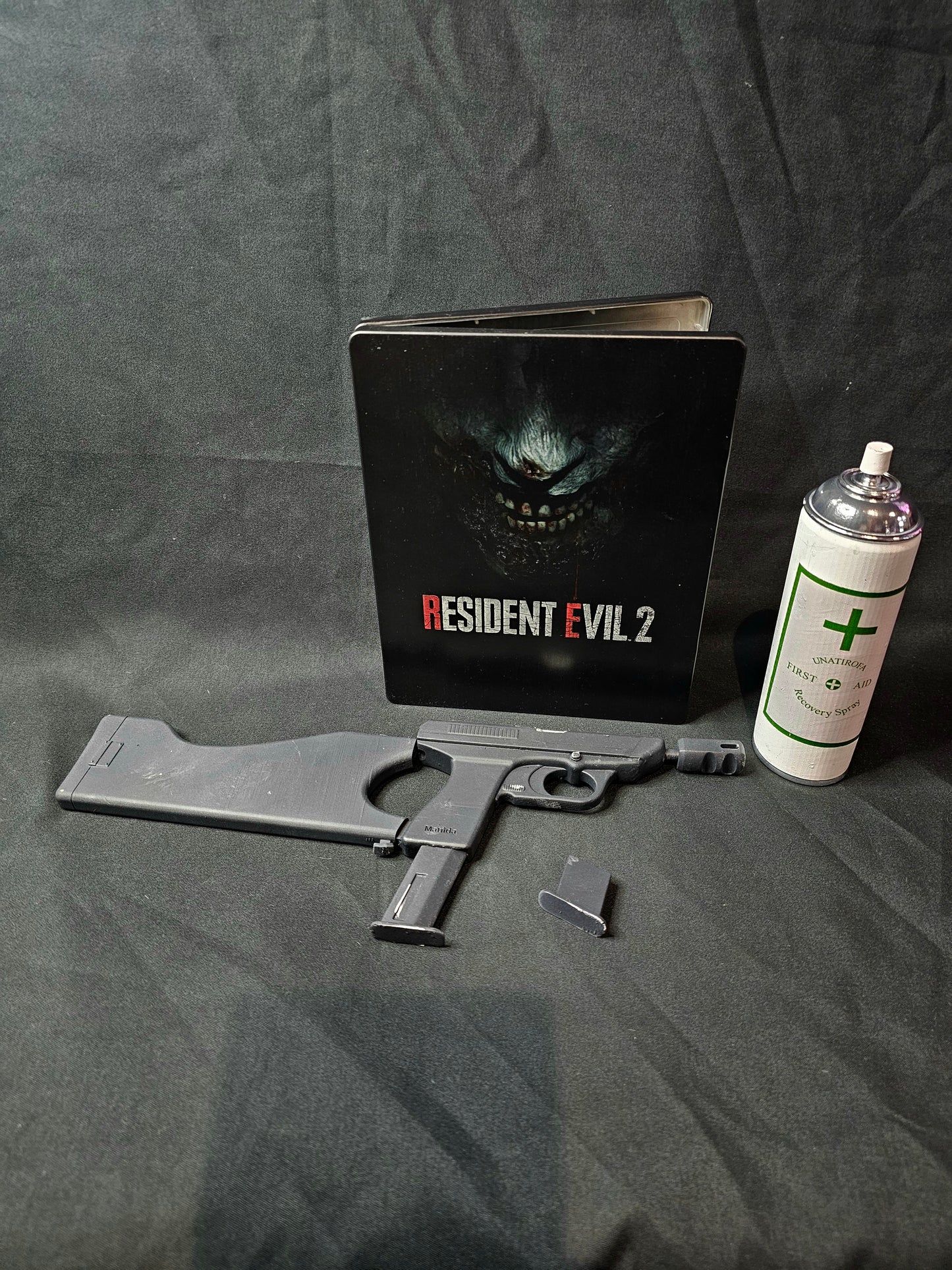 Resident Evil 2 First Aid Spray and Matilda 1:2 scale prop