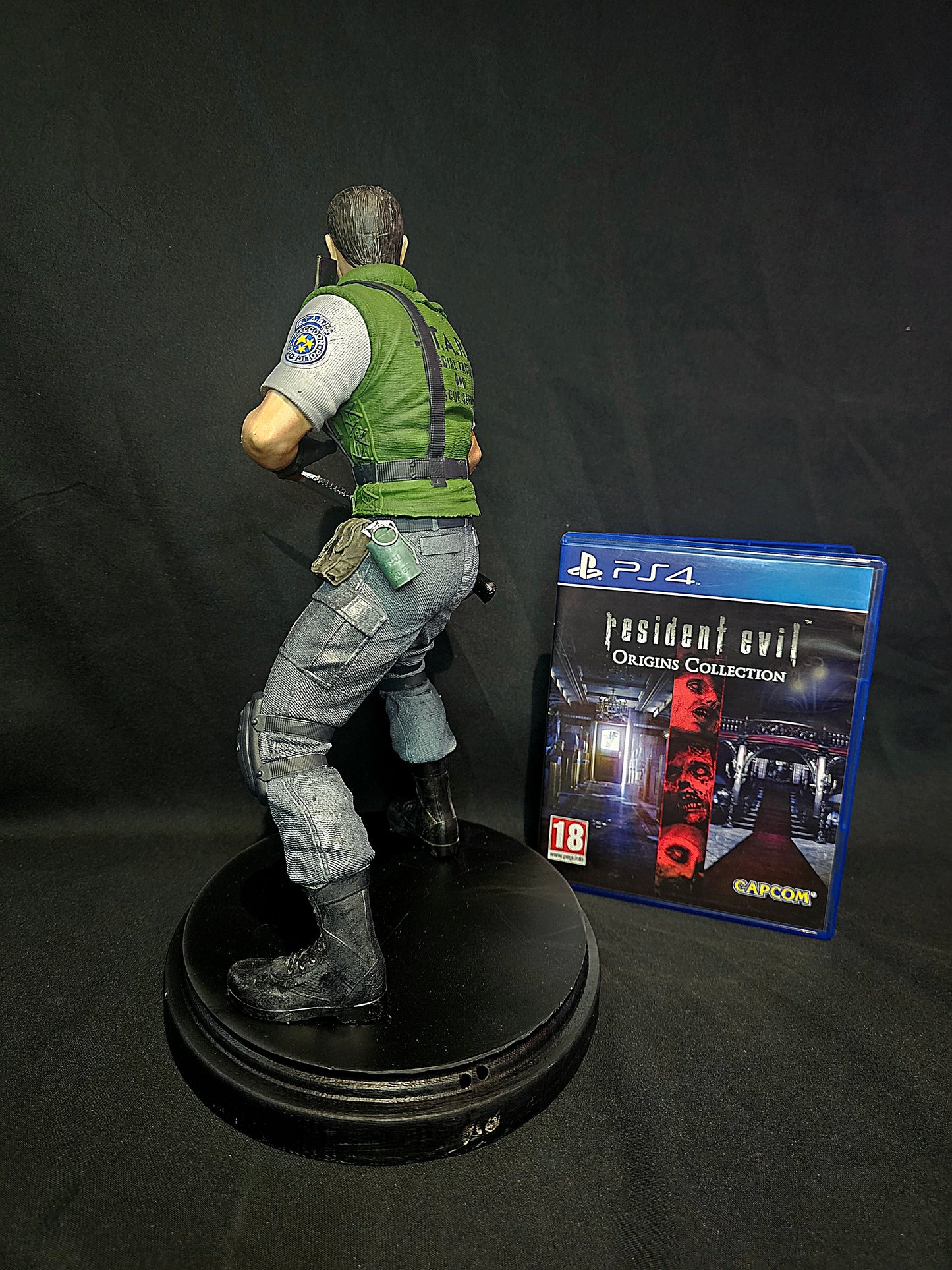 Resident Evil Chris Redfield STARS 1/6 Statue