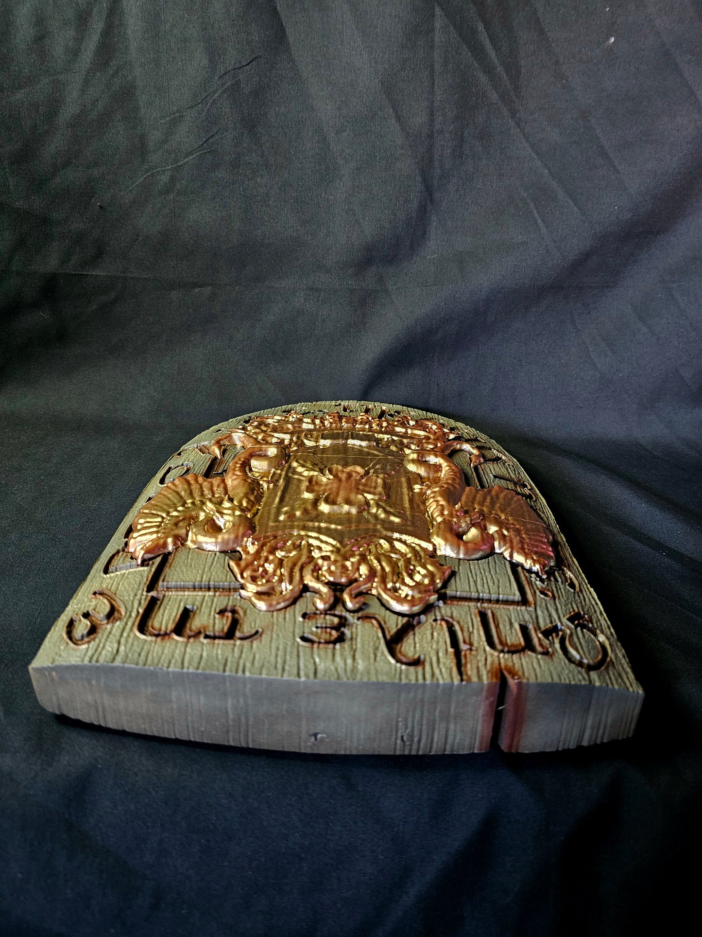 Resident Evil Spencer Mansion Wooden And Gold Emblem Life Size Prop