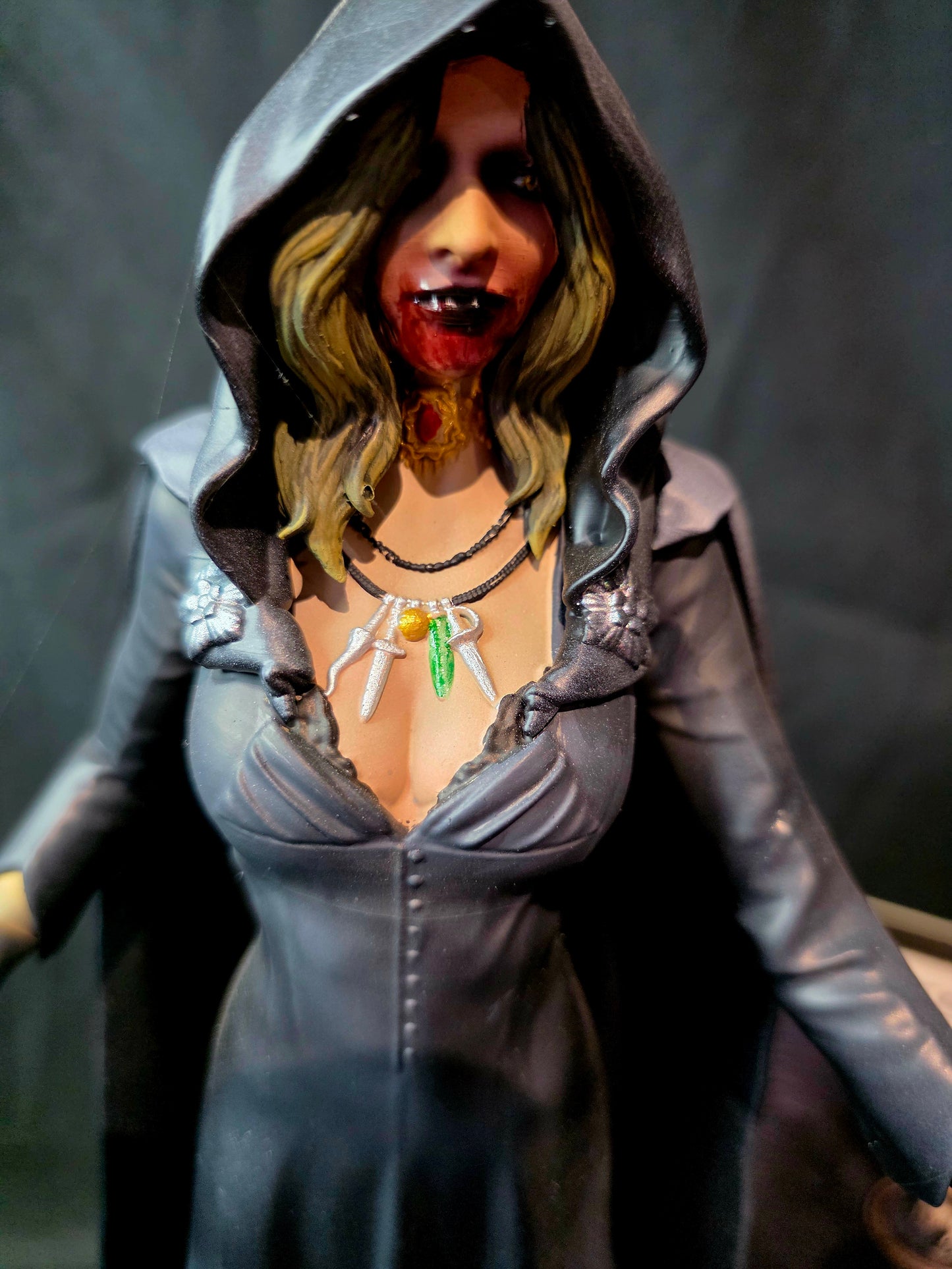 Resident Evil Village Bela Dimitrescu 1/6 Statue