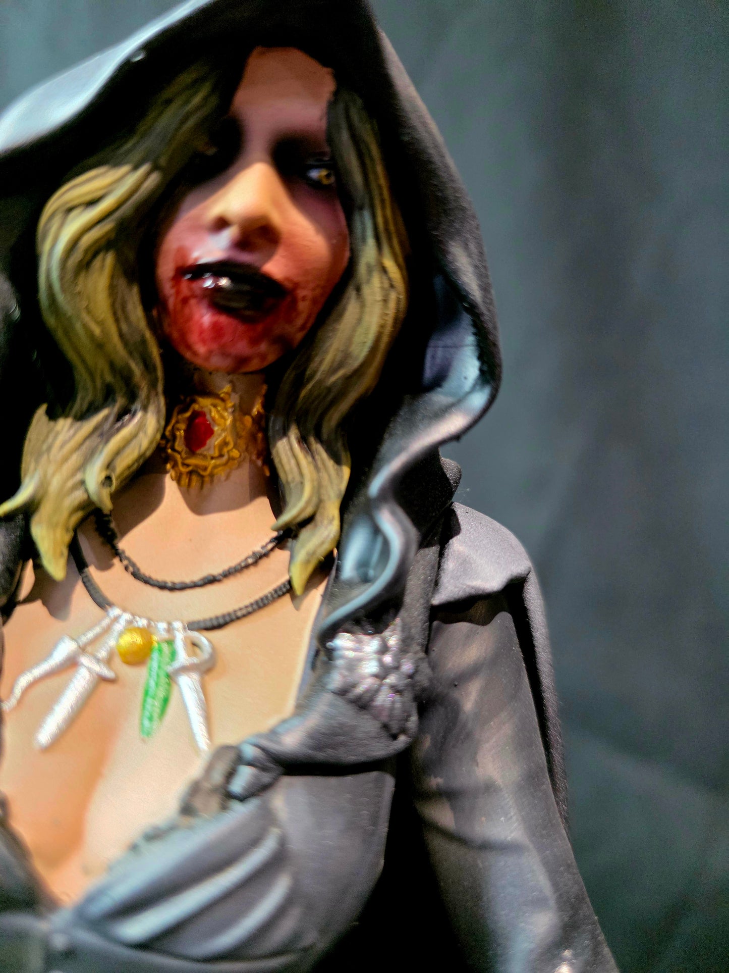 Resident Evil Village Bela Dimitrescu 1/6 Statue