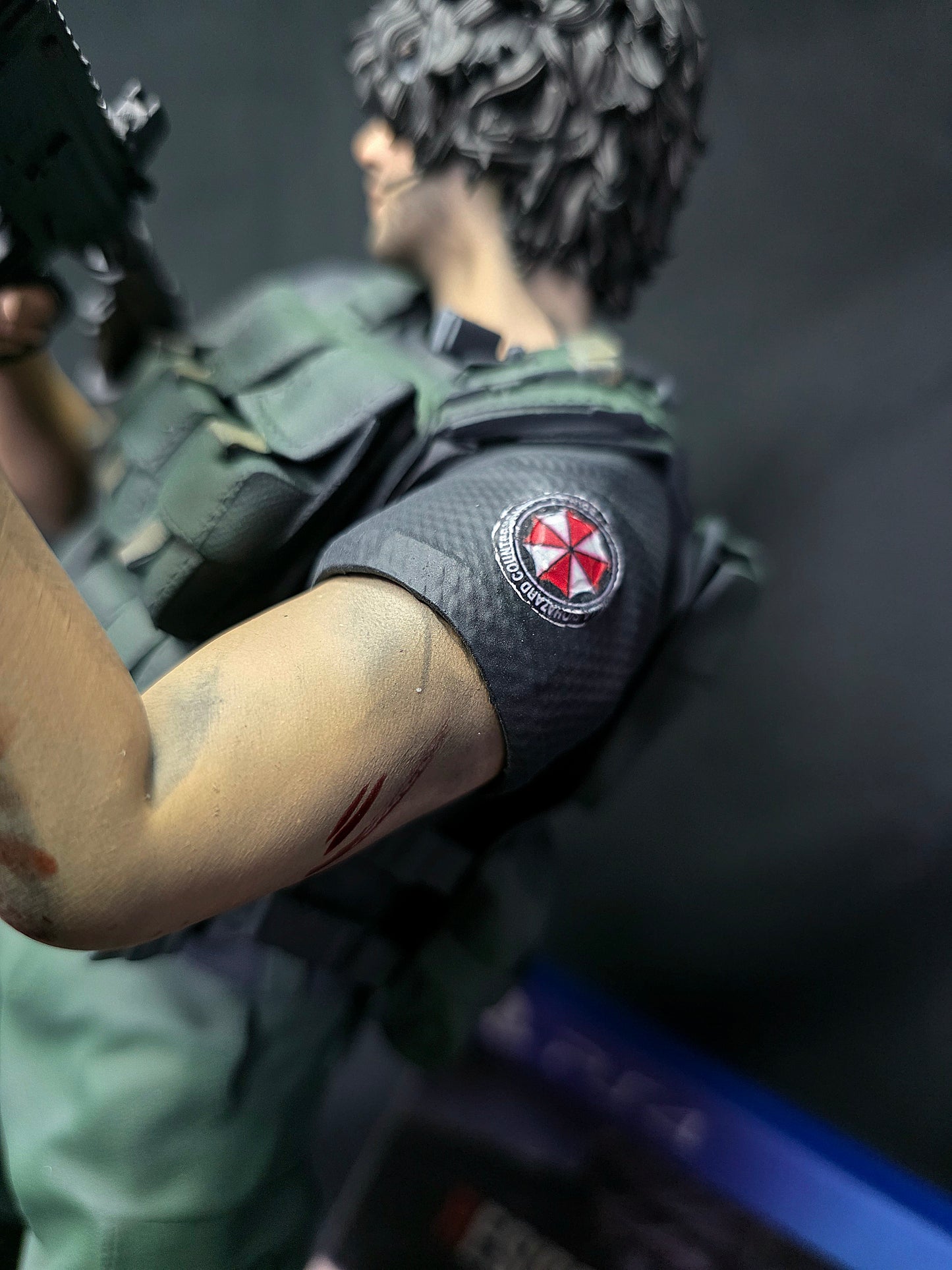 Carlos Oliveira Resident Evil 3 1/6 figure w/ base