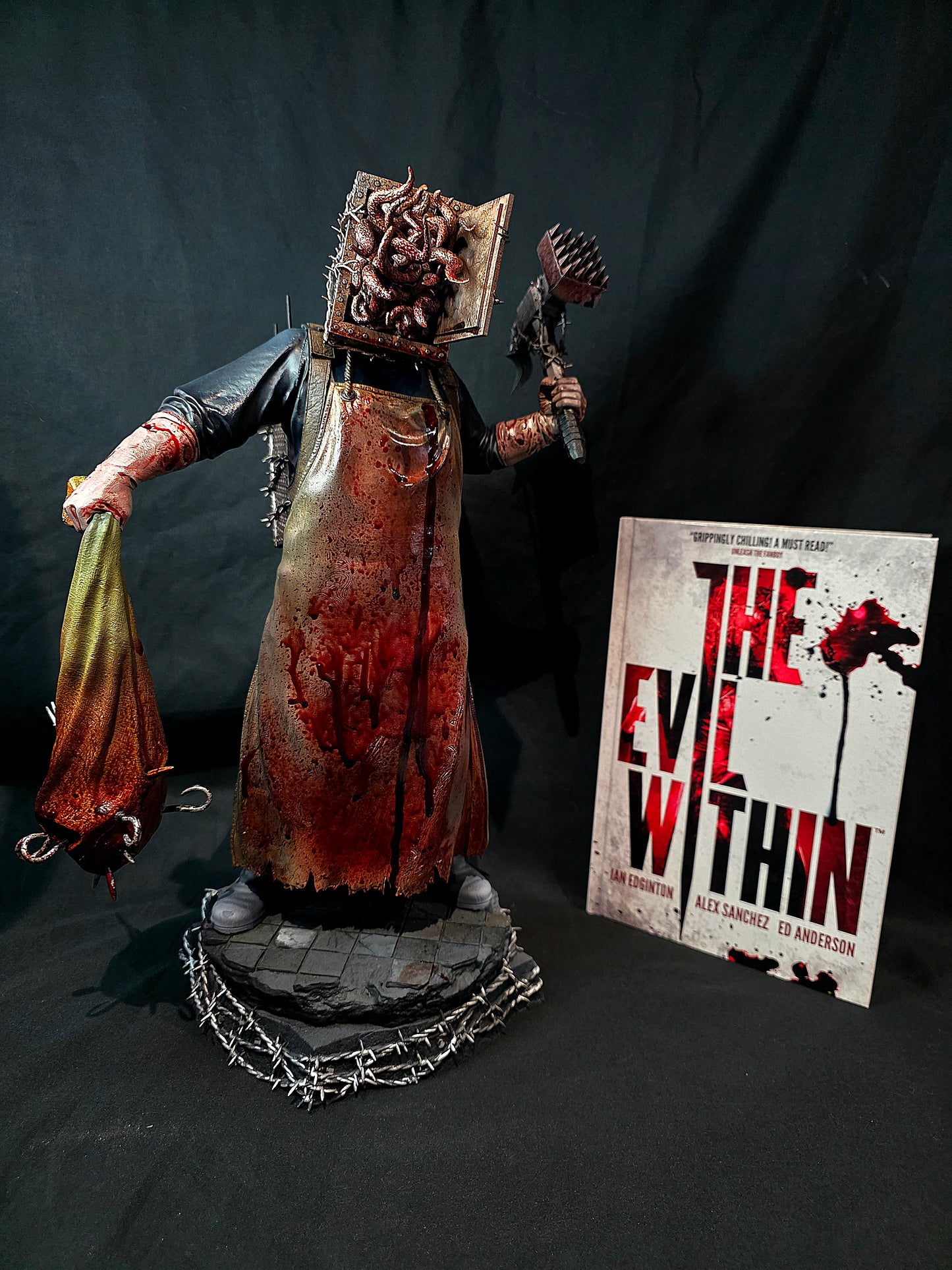The Evil Within The Keeper 1/6 Statue