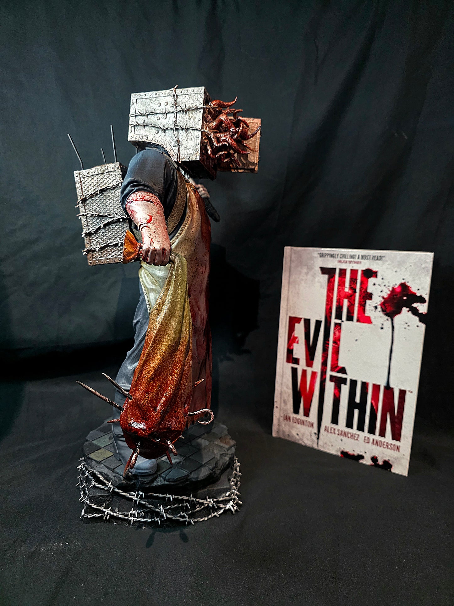 The Evil Within The Keeper 1/6 Statue