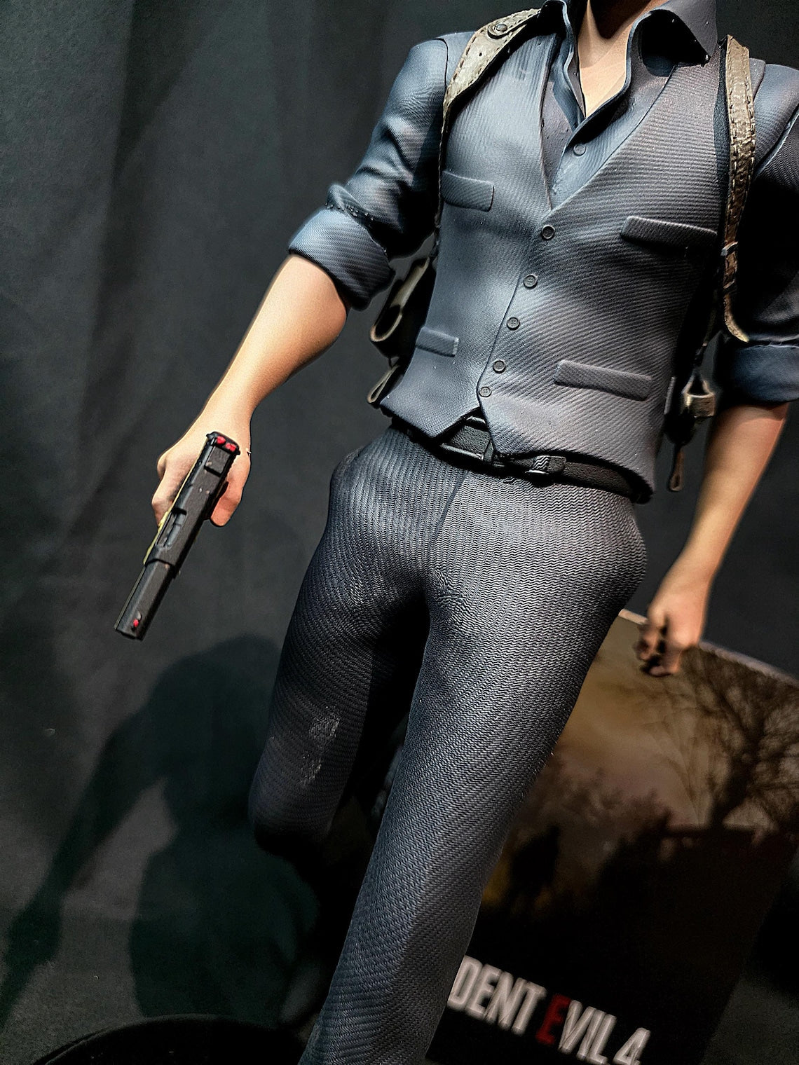 Resident Evil 4 Remake Albert Wesker 1/6 Statue