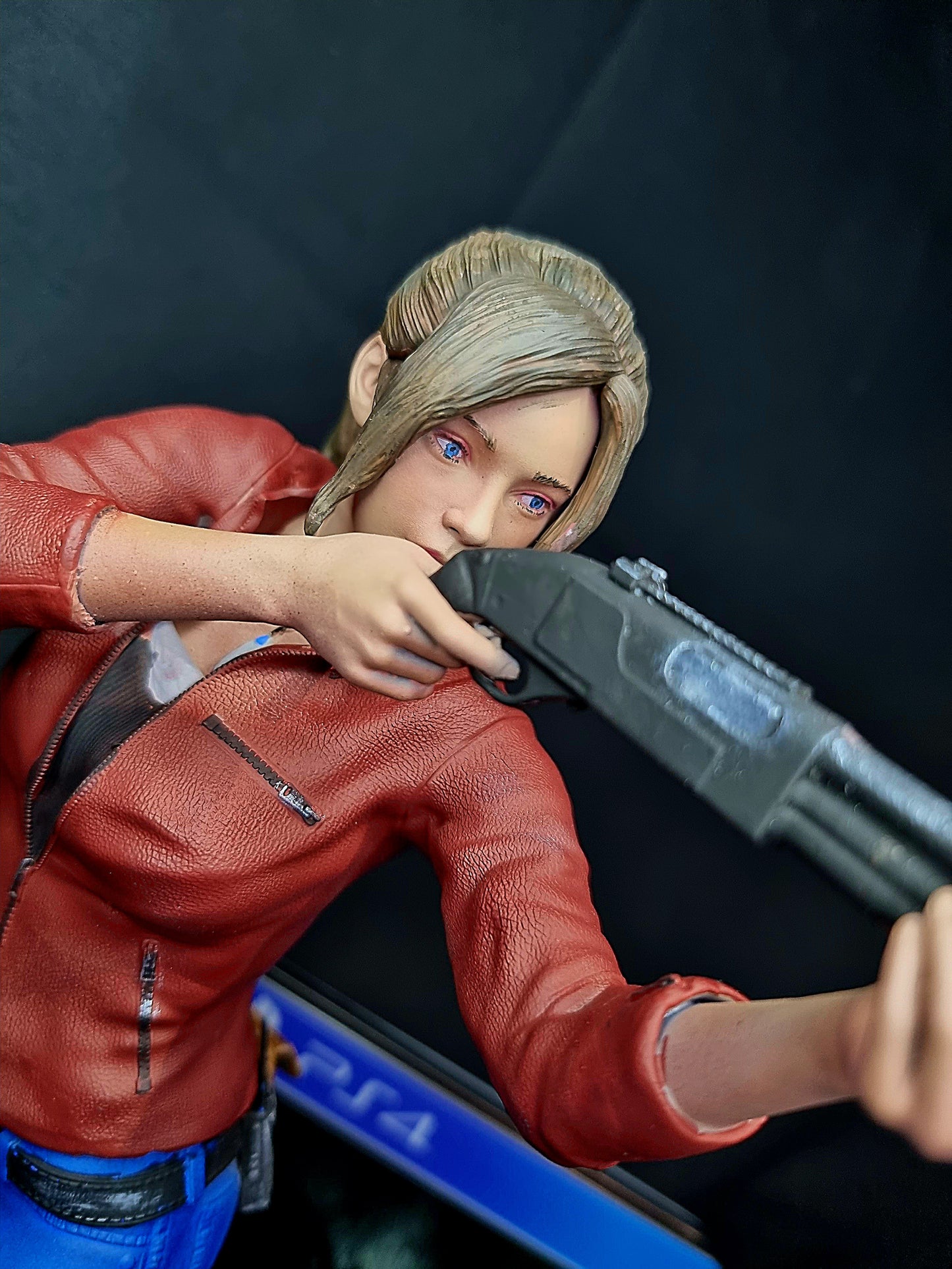 Claire Redfield Resident Evil 2 1/6 Figure w/ base