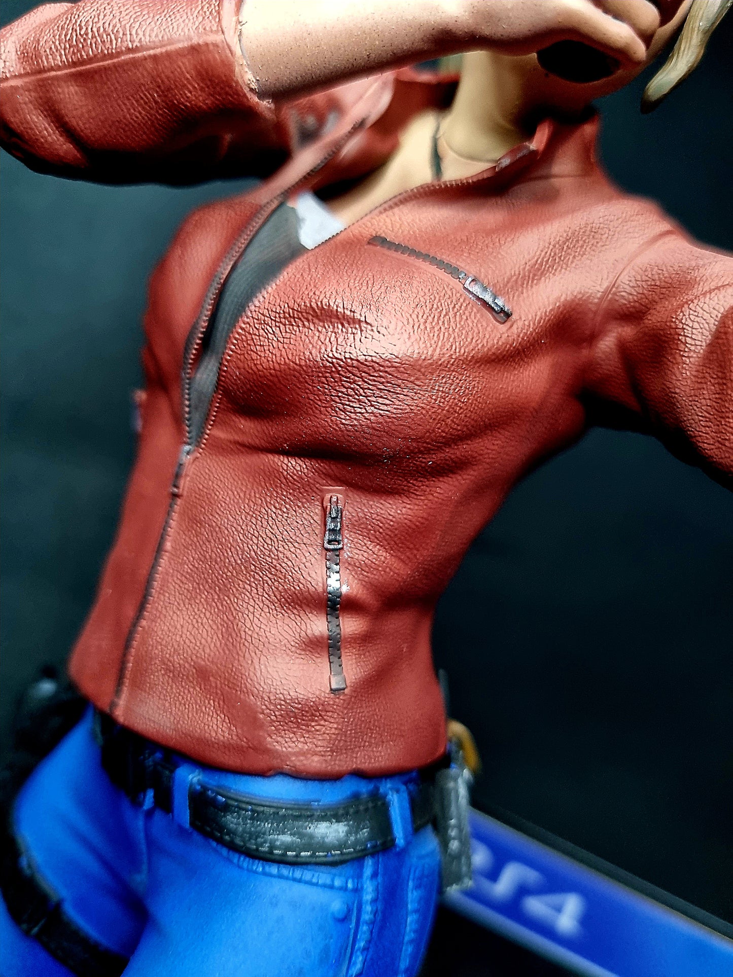 Claire Redfield Resident Evil 2 1/6 Figure w/ base