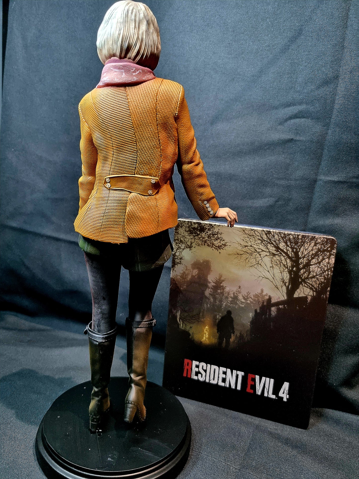 Resident Evil 4 Remake Ashley Graham 1/6 statue