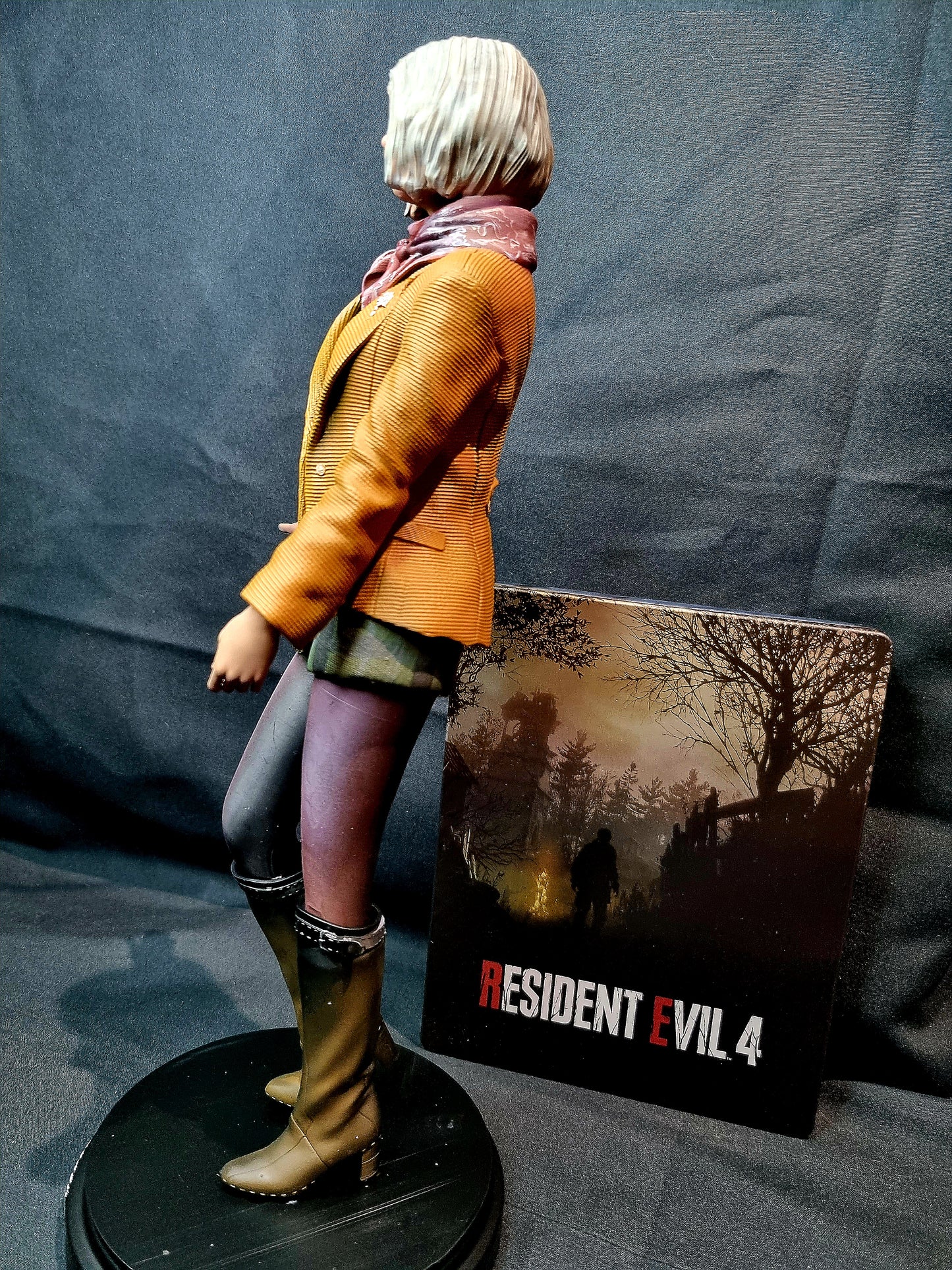 Resident Evil 4 Remake Ashley Graham 1/6 statue