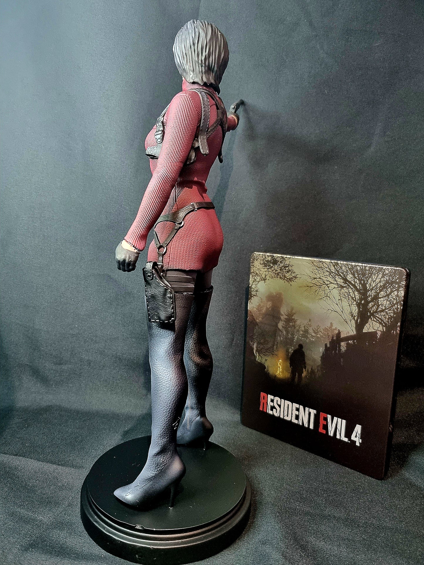 Resident Evil 4 Remake Ada Wong 1/6 figure w/ base