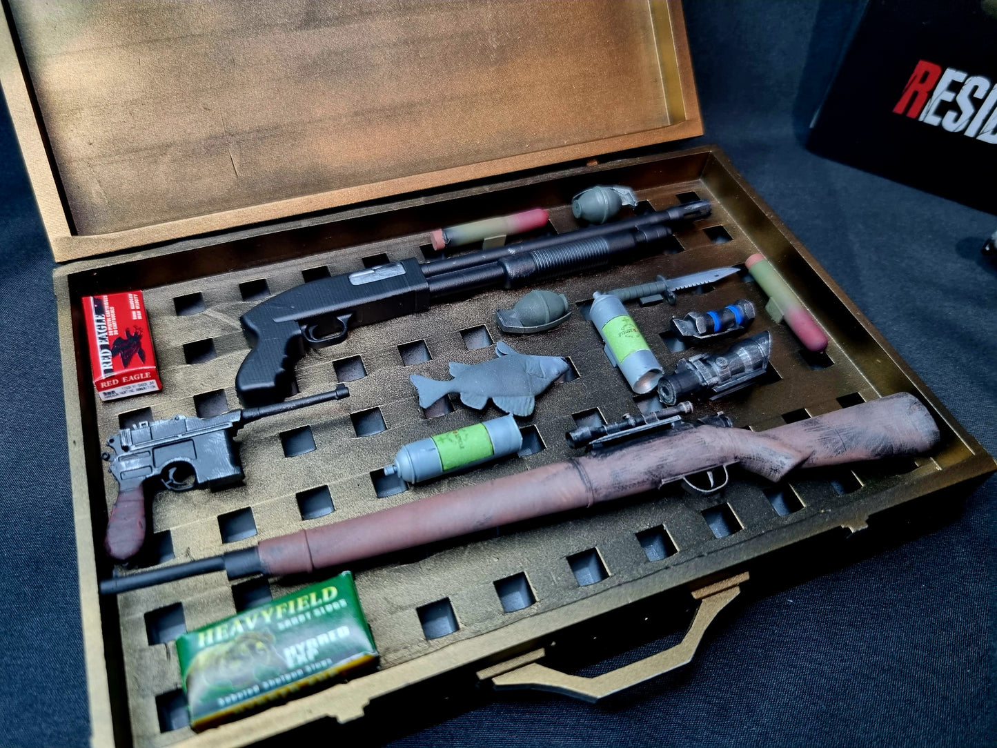 Resident Evil 4 Attaché Case and Accessories