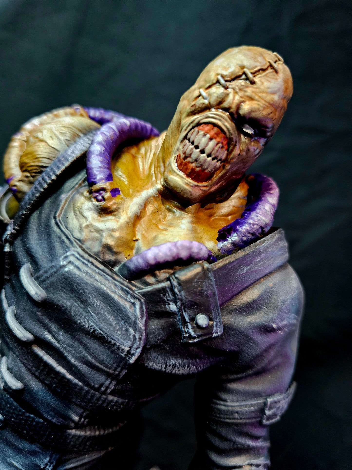 HUGE Retro Resident Evil 3 Nemesis 1/6