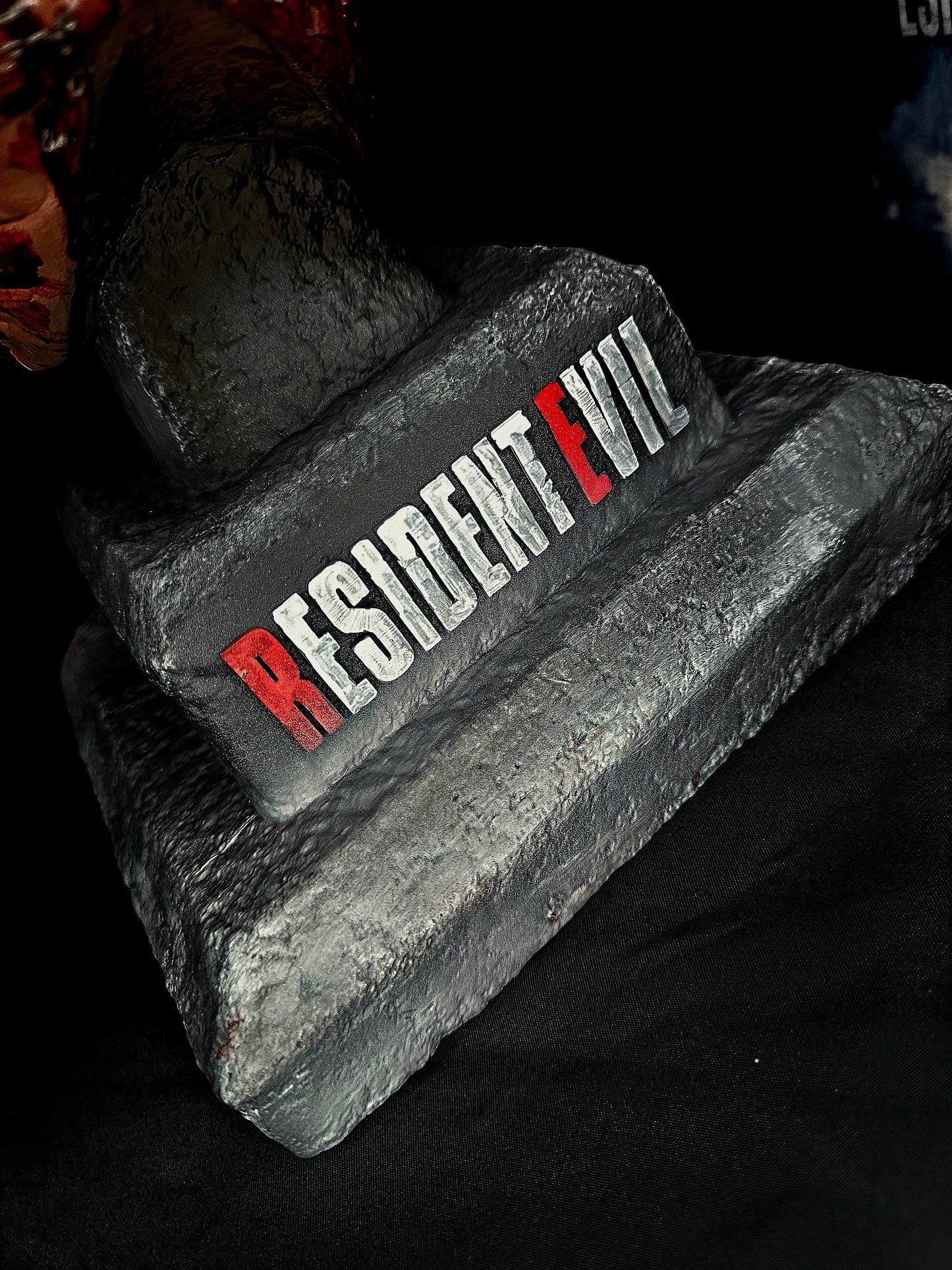 Resident Evil 2 HUGE Scale Licker Bust