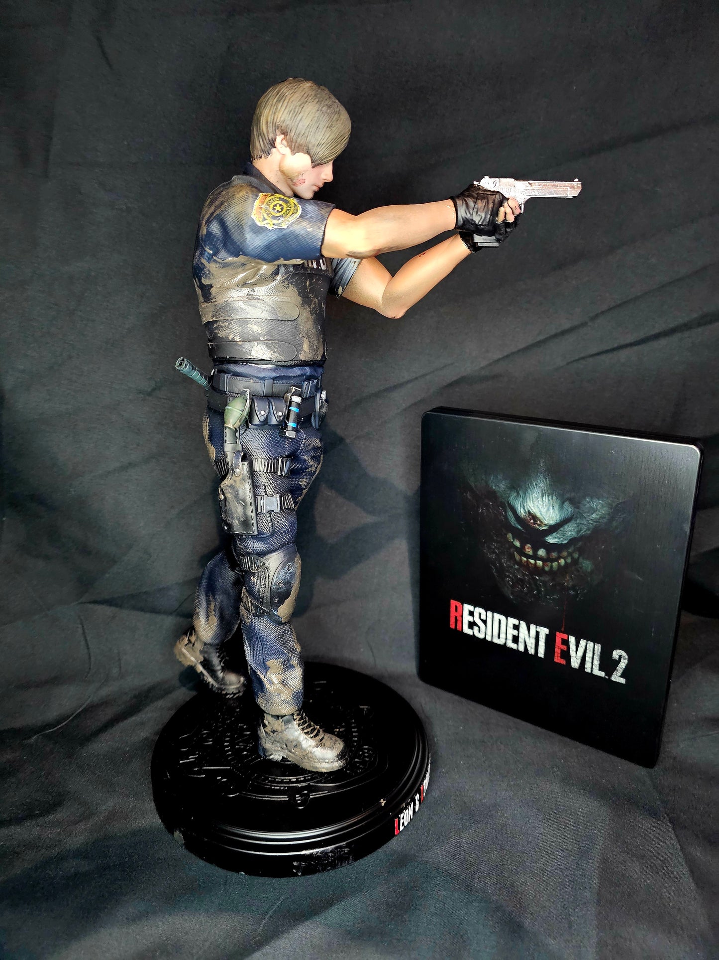 Resident Evil 2 RPD Leon Kennedy 1/6