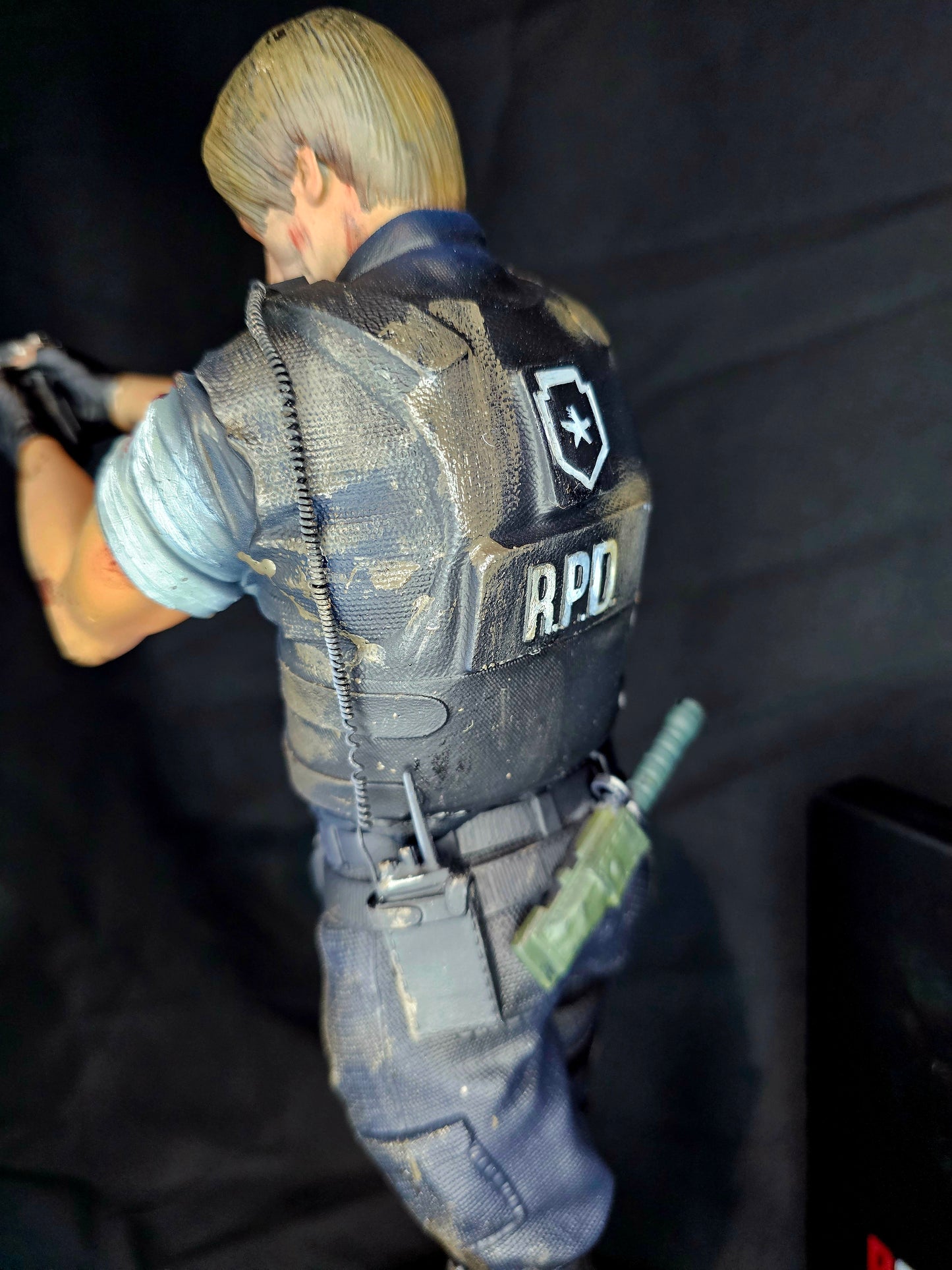 Resident Evil 2 RPD Leon Kennedy 1/6