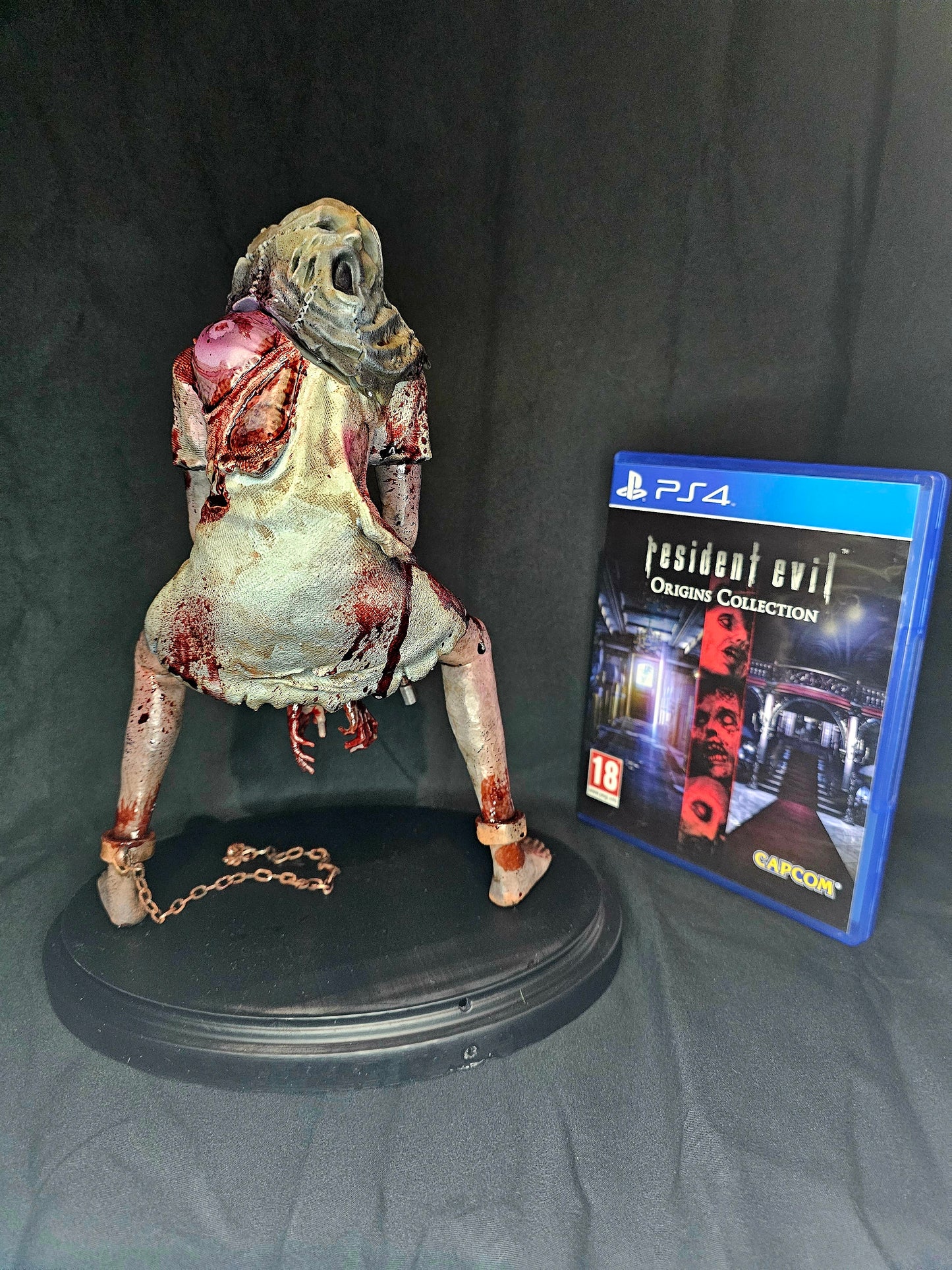 Resident Evil Lisa Trevor 1/6 Statue
