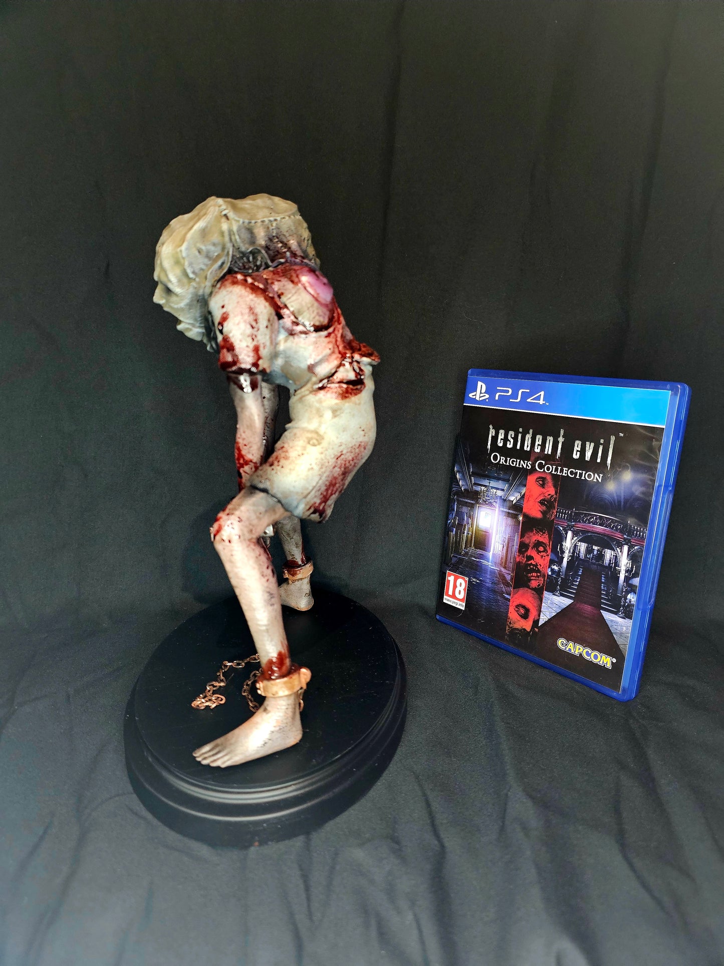 Resident Evil Lisa Trevor 1/6 Statue