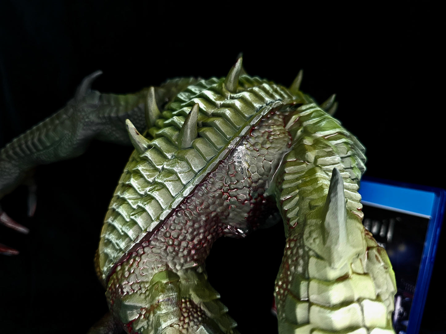 Resident Evil Hunter HUGE 1/6 Statue