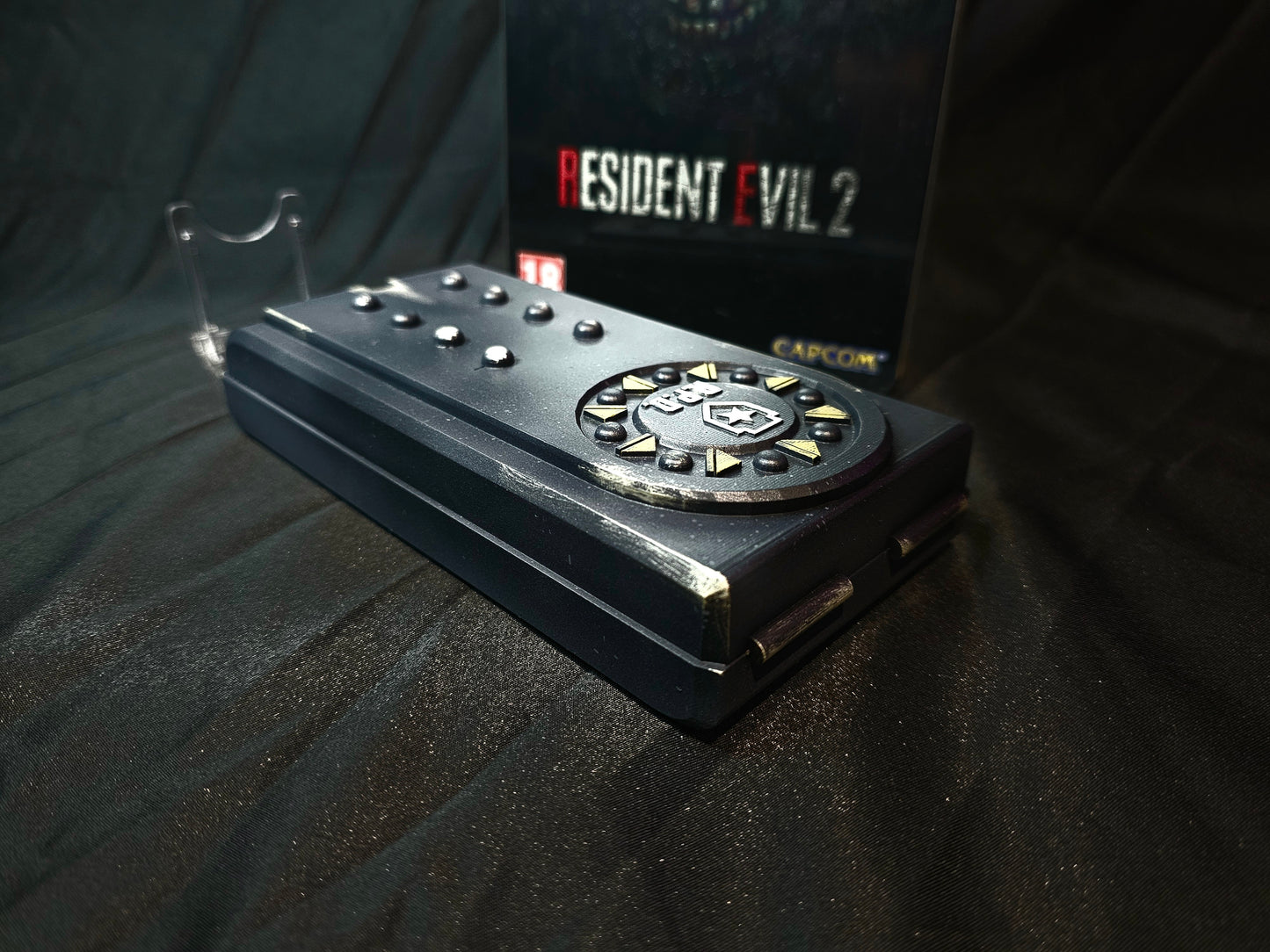 Resident Evil 2 Portable Safe 1:1 prop