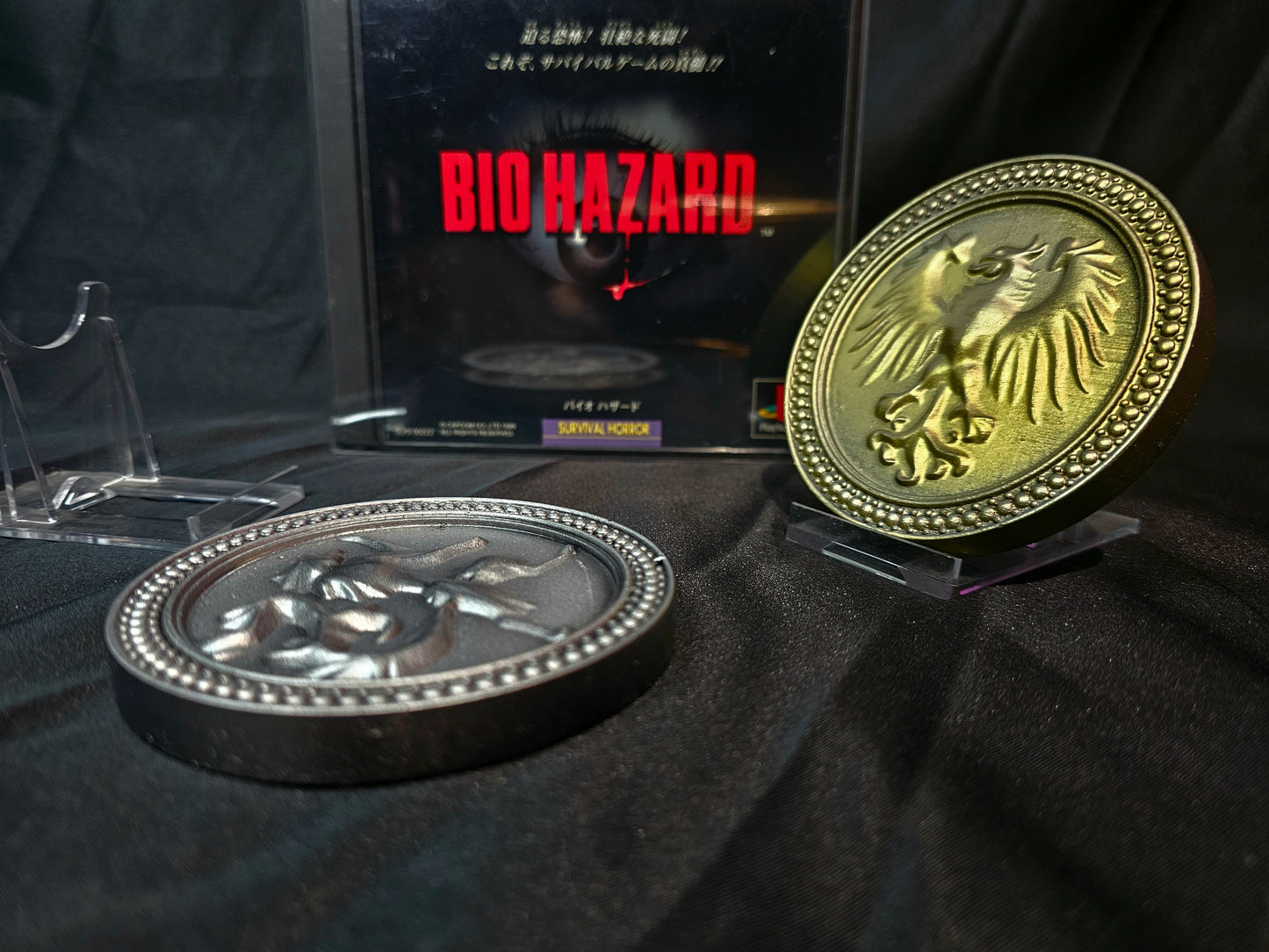 Resident Evil Wolf and Eagle Medals 1:1 replica prop