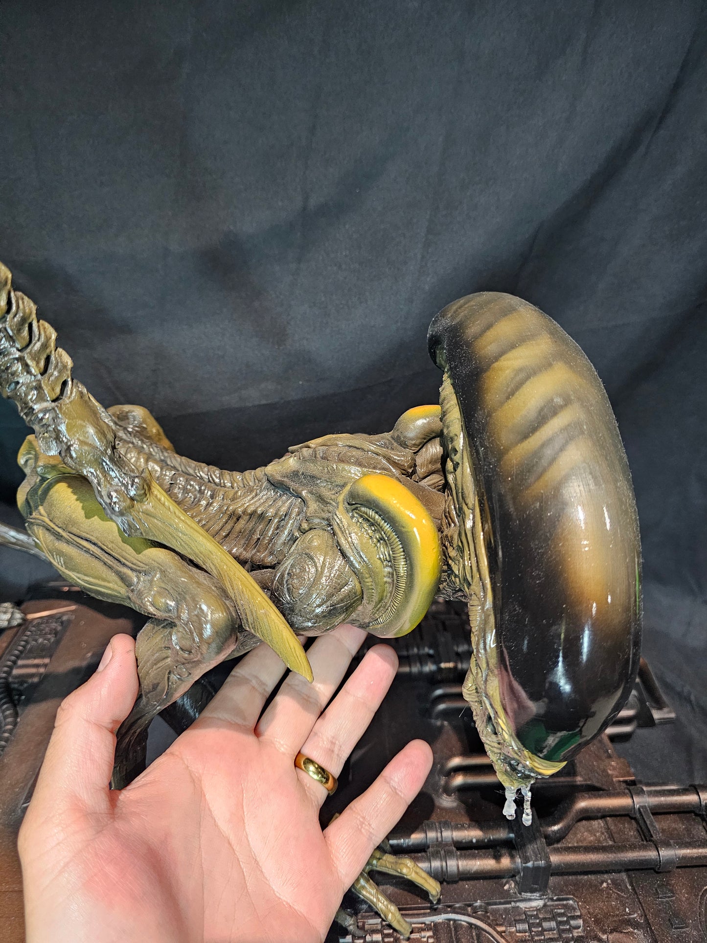 Alien 3 Dog (Runner) Alien 1/4 Statue limited to 250 Pcs