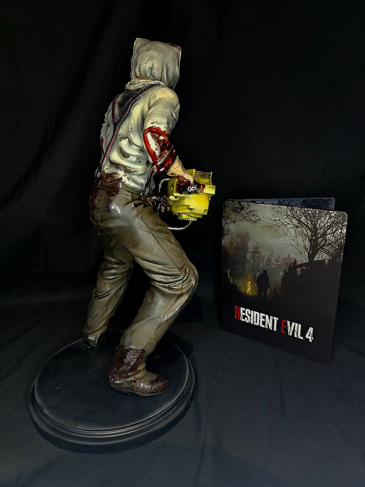 Resident Evil 4 Remake Dr Salvador 1/6 Statue w/ Base