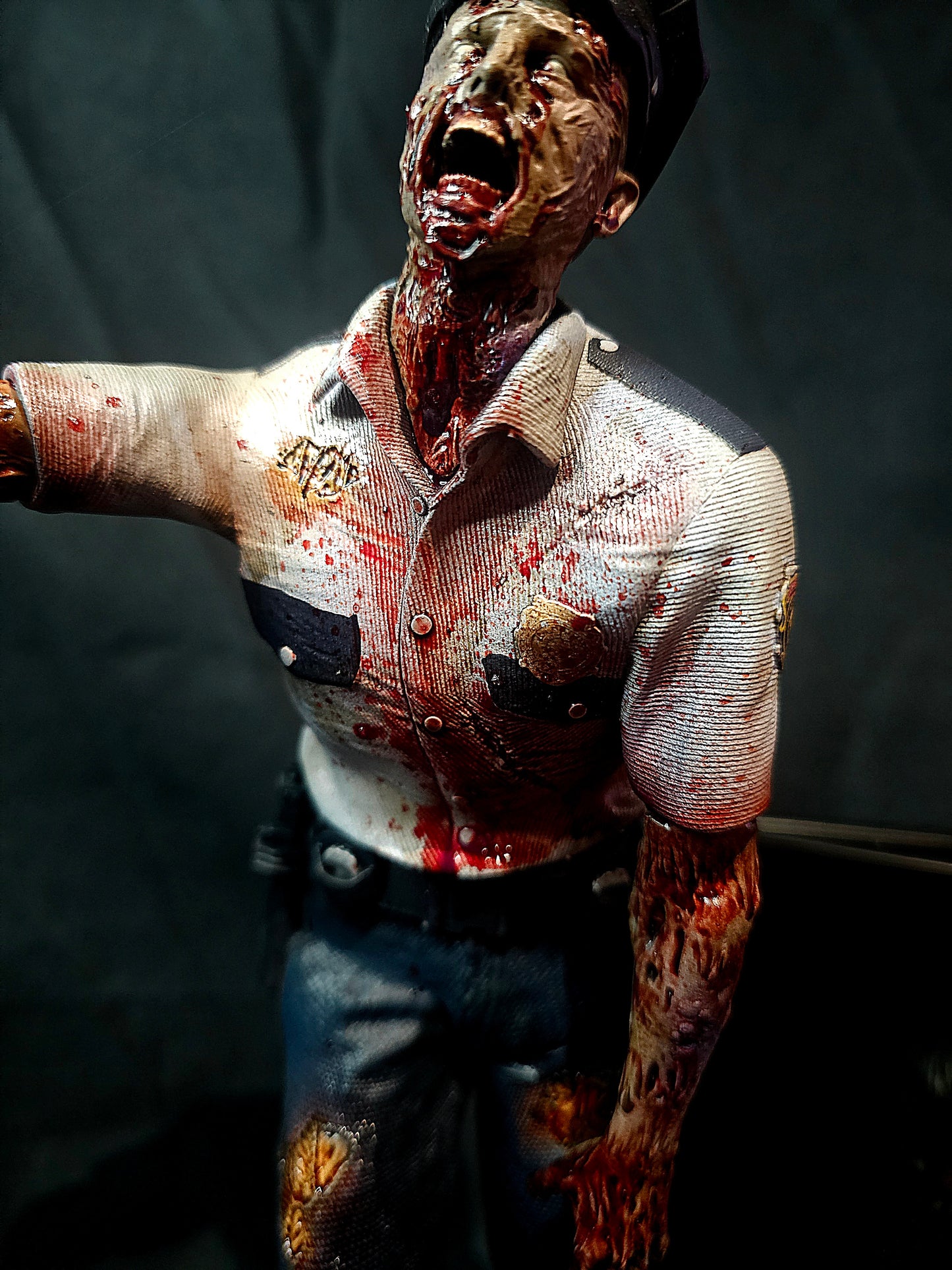 Resident Evil 1/6 Police (RPD) Zombie