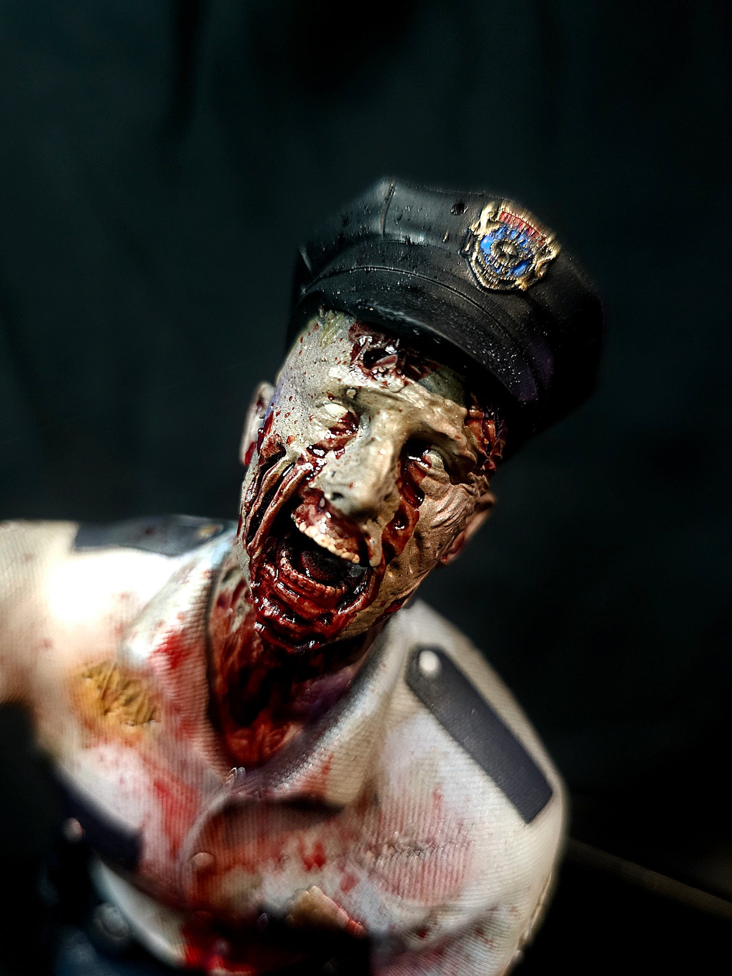 Resident Evil 1/6 Police (RPD) Zombie