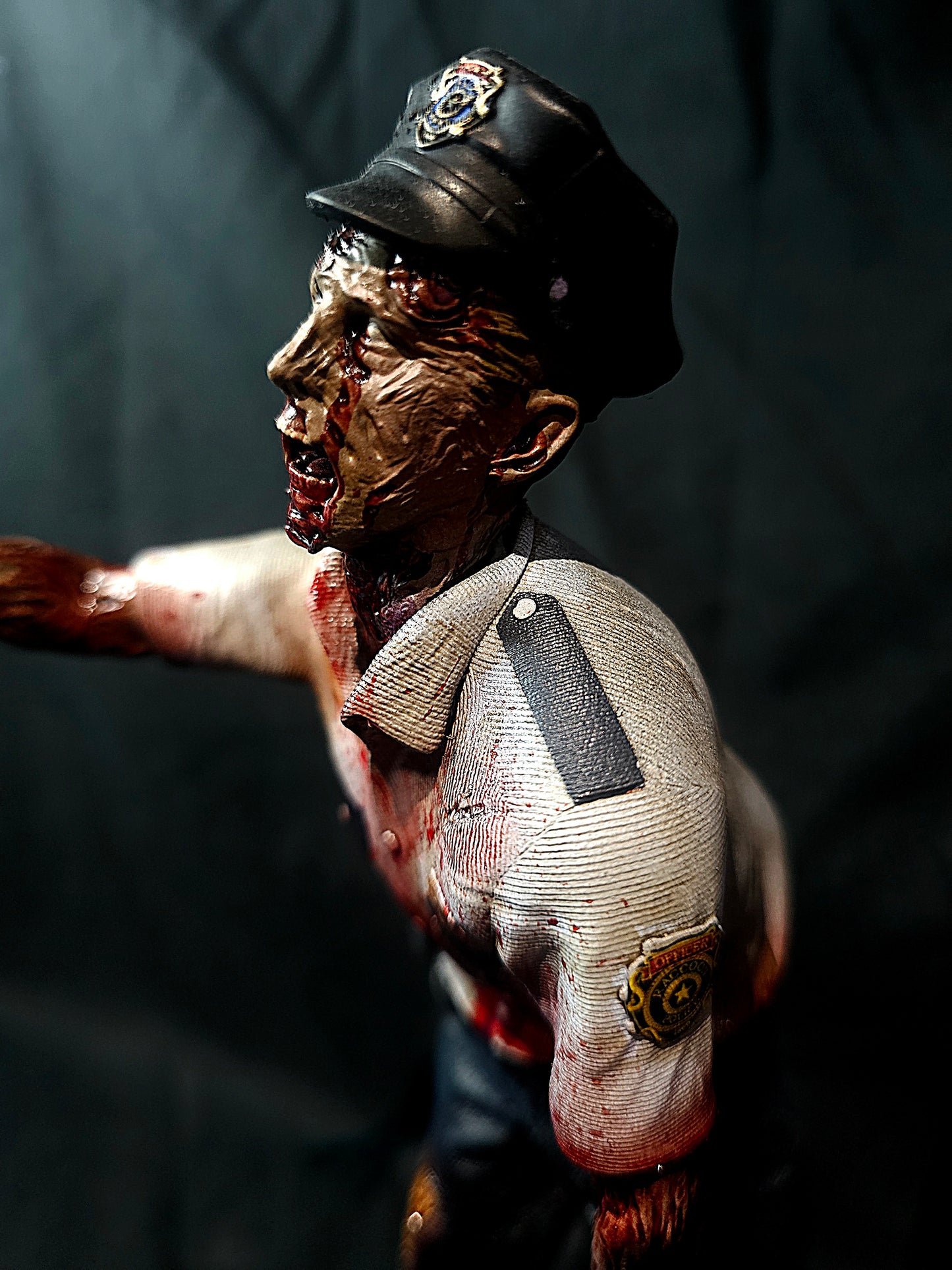 Resident Evil 1/6 Police (RPD) Zombie
