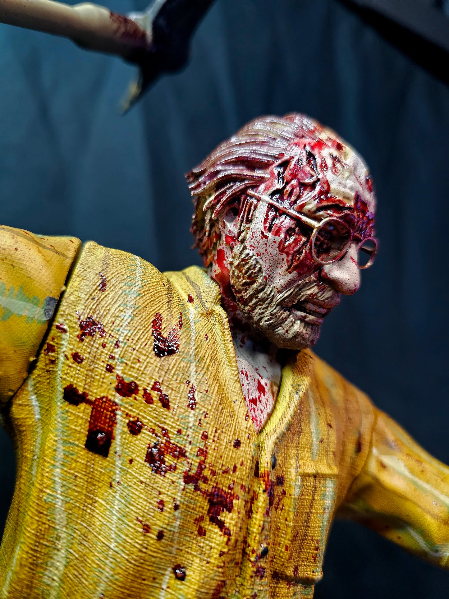 1/6 Resident Evil 7 Jack Baker premium statue with Interchangeable heads and arms
