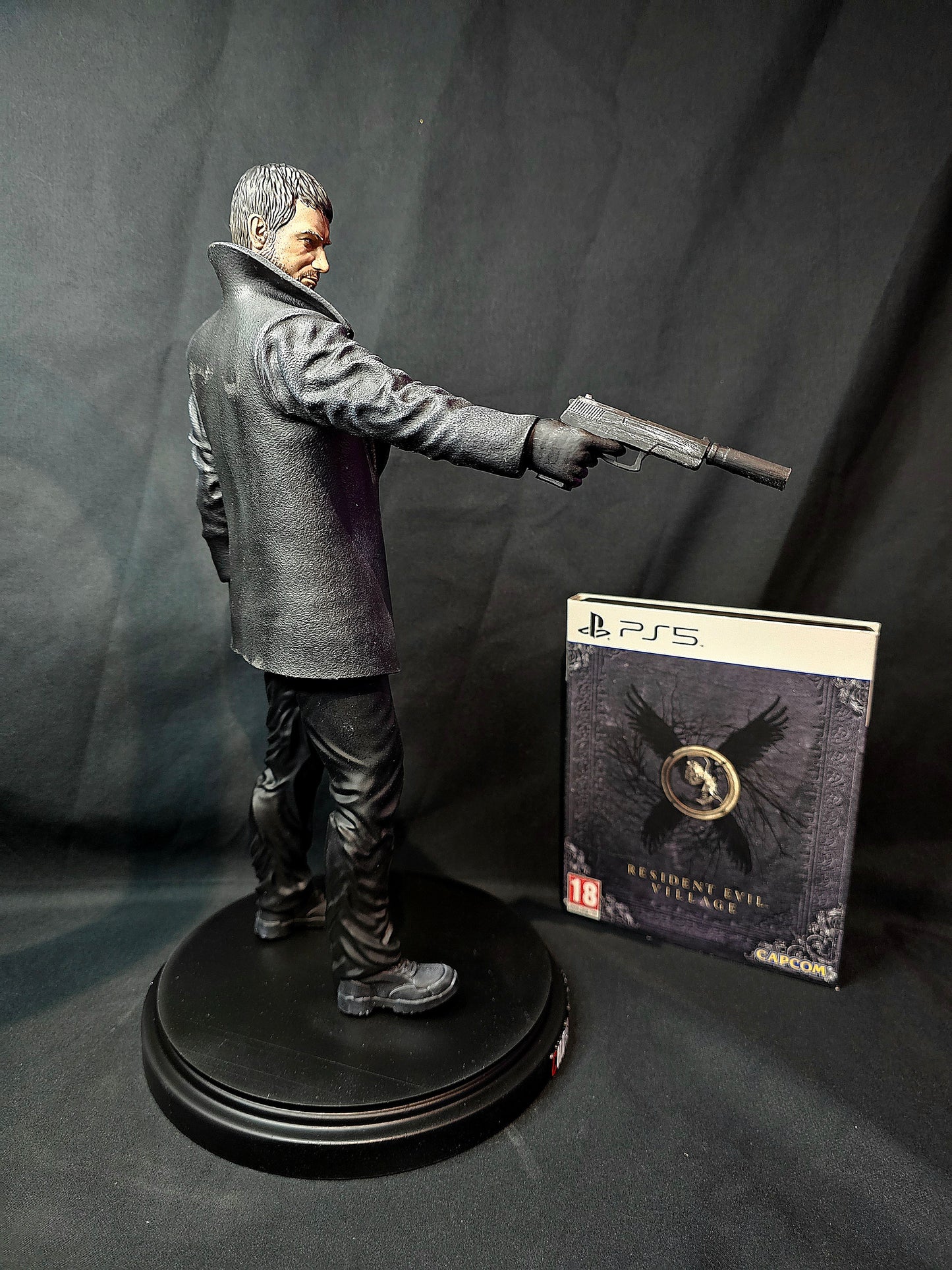 Resident Evil Village Chris Redfield 1/6 Statue